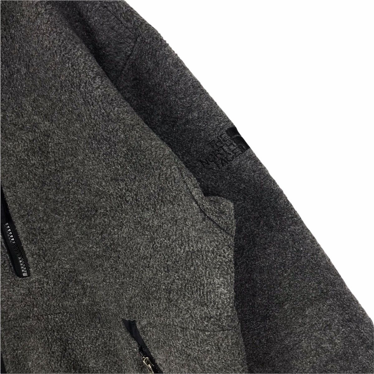 The North Face Vintage THE NORTH FACE TNF Grey Fleece Sweatshirt Size US M / EU 48-50 / 2 - 4 Thumbnail