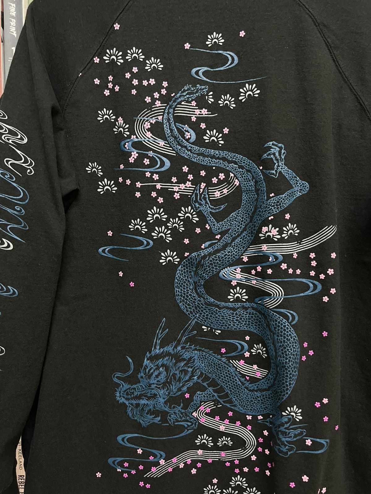Japanese Brand Cross Keys Japan Dragon Tattoo Long Sleeve Size US XL / EU 56 / 4 - 4 Thumbnail