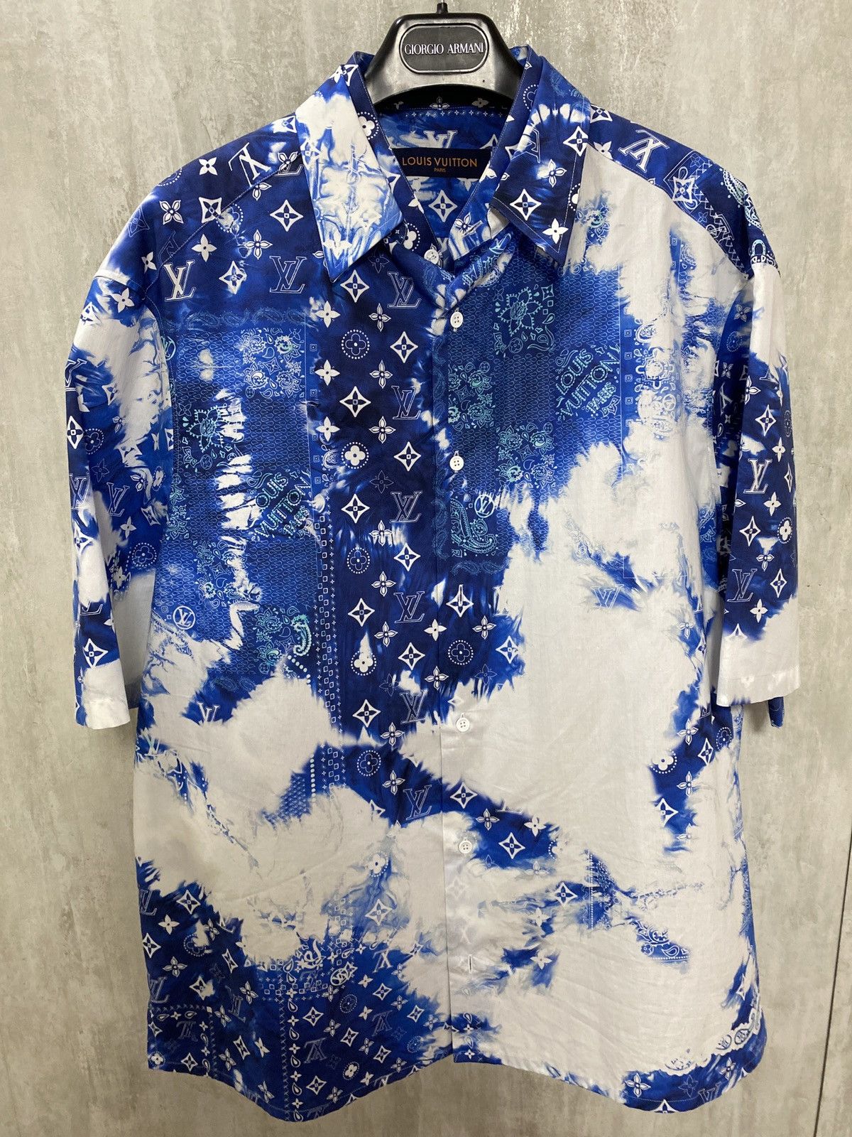 Louis Vuitton Men's XL Monogram Bandana Blue Button Down Short Sleeve Shirt