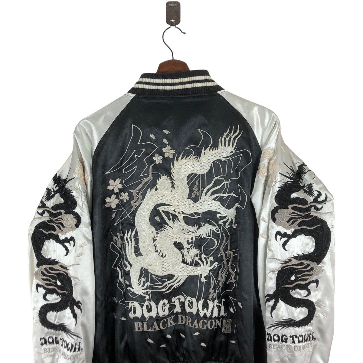 Dogtown VINTAGE SUKAJAN DOG TOWN BLACK DRAGON SOUVENIR SATIN JACKET Size US L / EU 52-54 / 3 - 2 Thumbnail
