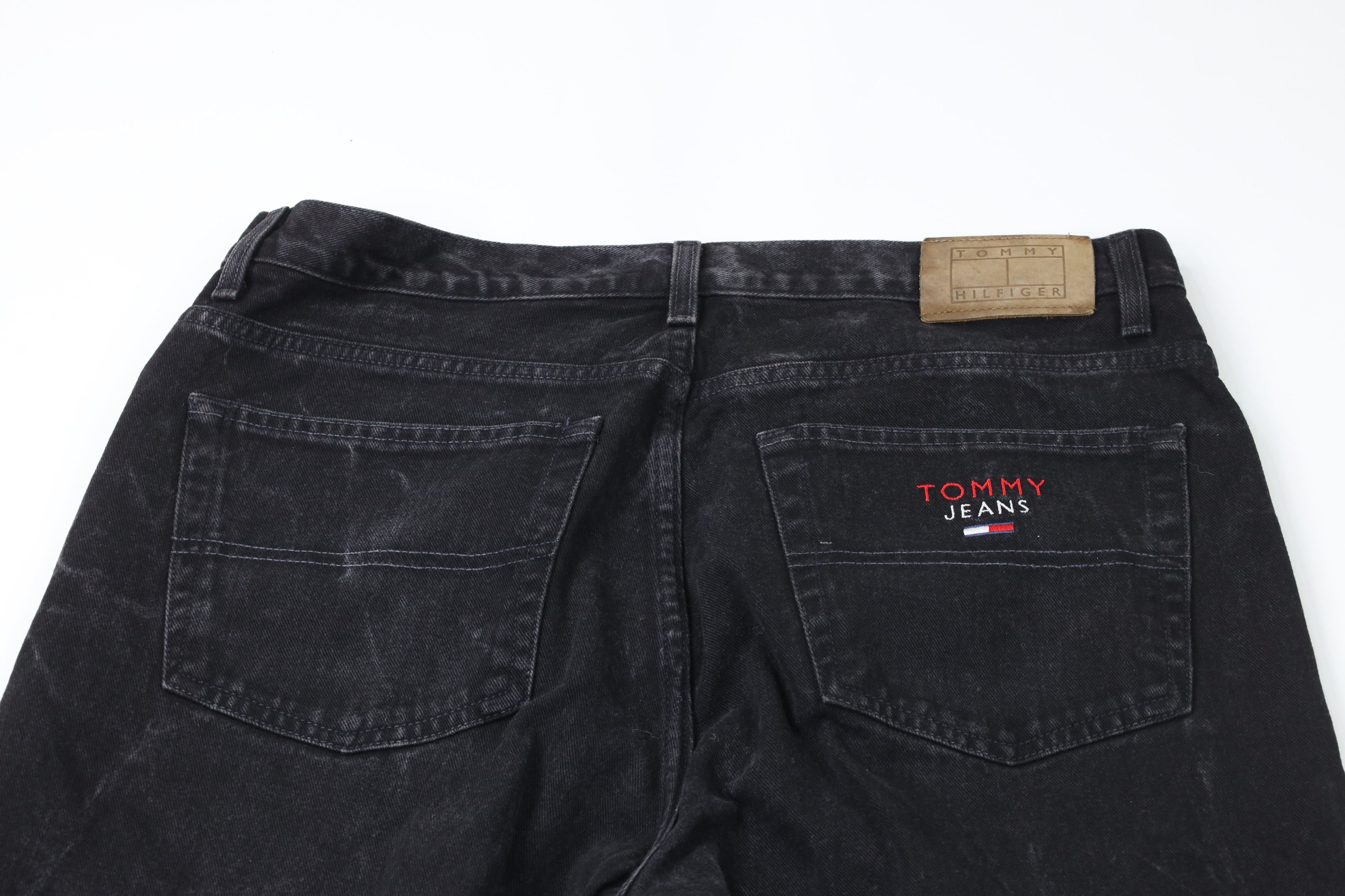 Tommy Hilfiger × Vintage Vintage 90s Tommy Hilfiger Baggy Wide Leg Denim Jeans Black Size US 38 / EU 54 - 8 Thumbnail