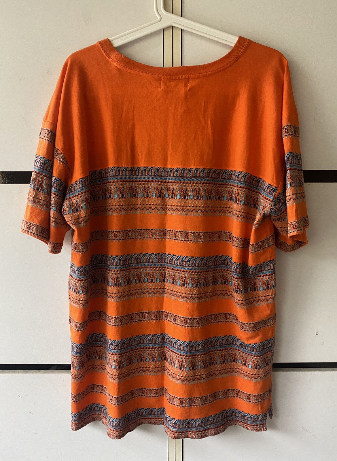 Xlarge NAVAJO INSPIRED X LARGE T SHIRT Size US XL / EU 56 / 4 - 5 Thumbnail
