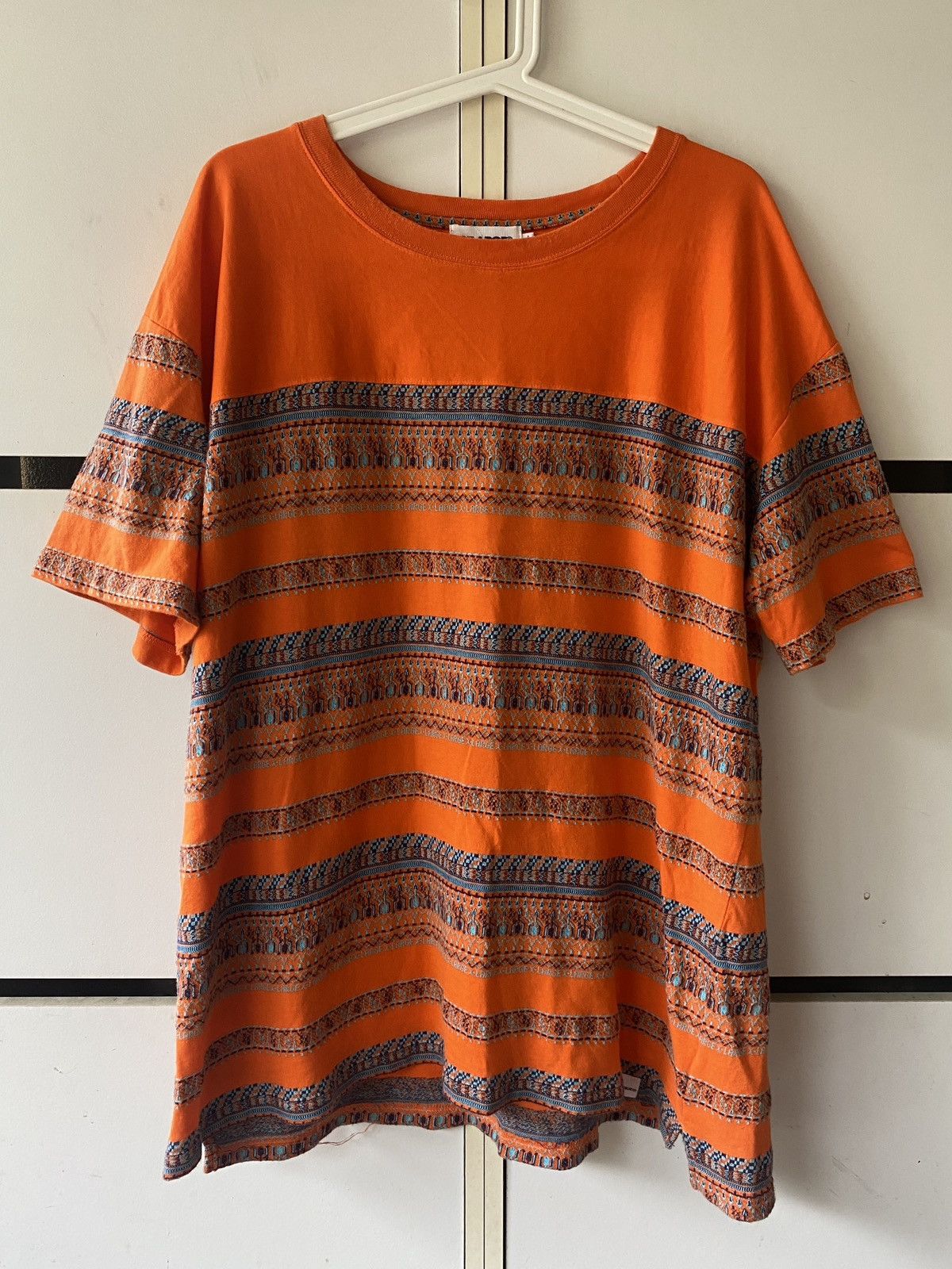 Xlarge NAVAJO INSPIRED X LARGE T SHIRT Size US XL / EU 56 / 4 - 1 Thumbnail
