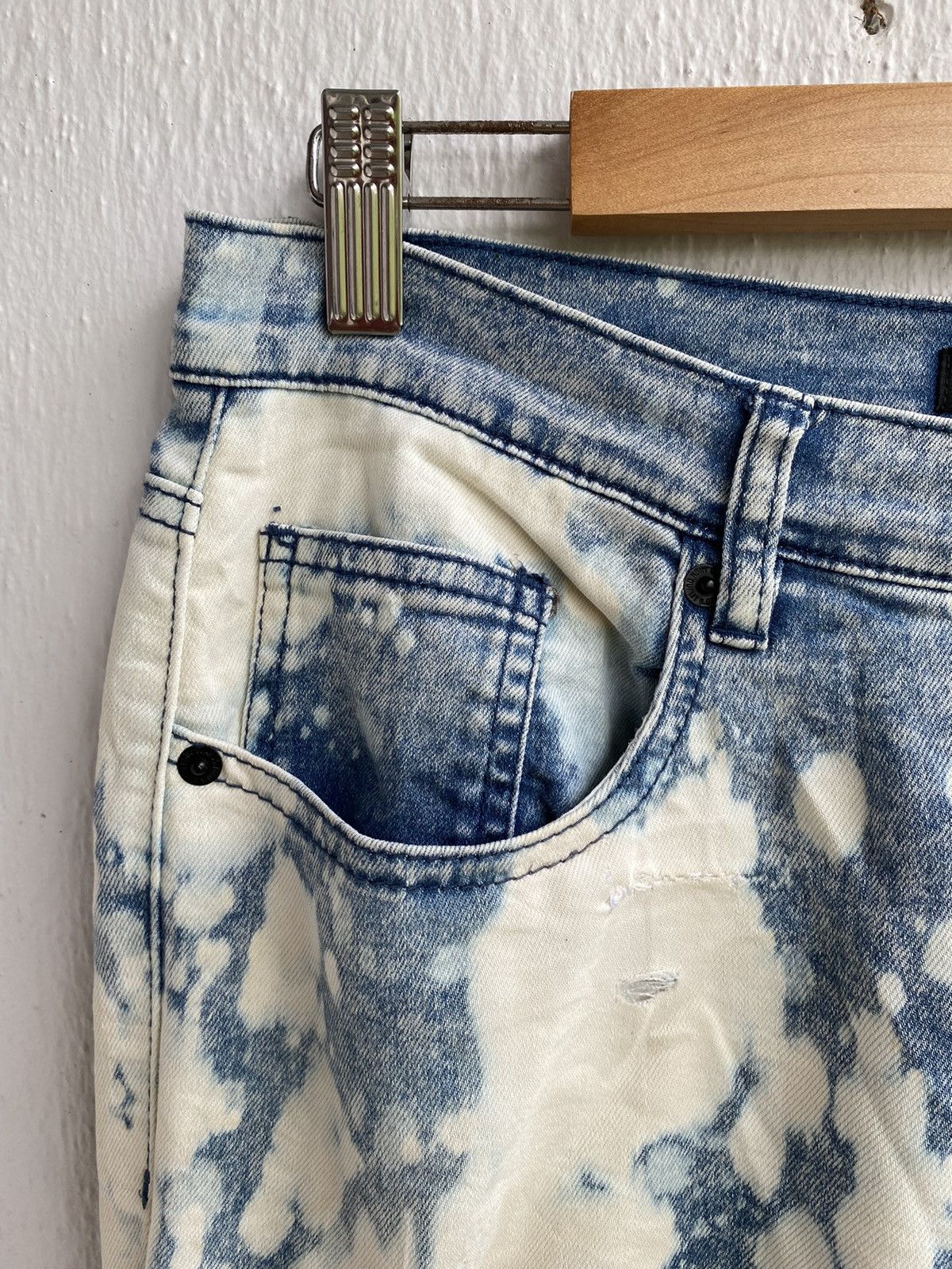Japanese Brand Roshell Japan Acid Wash Bracelet Embroidery Punk Style Jeans Size US 31 - 4 Thumbnail