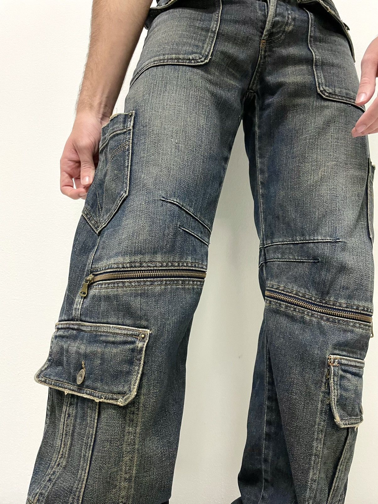 パンツ Rare 00s Archive Bondage Cargo FlarePant パンツ Rare 00s Archive Bondage Cargo FlarePant 2000's Bondage Zip