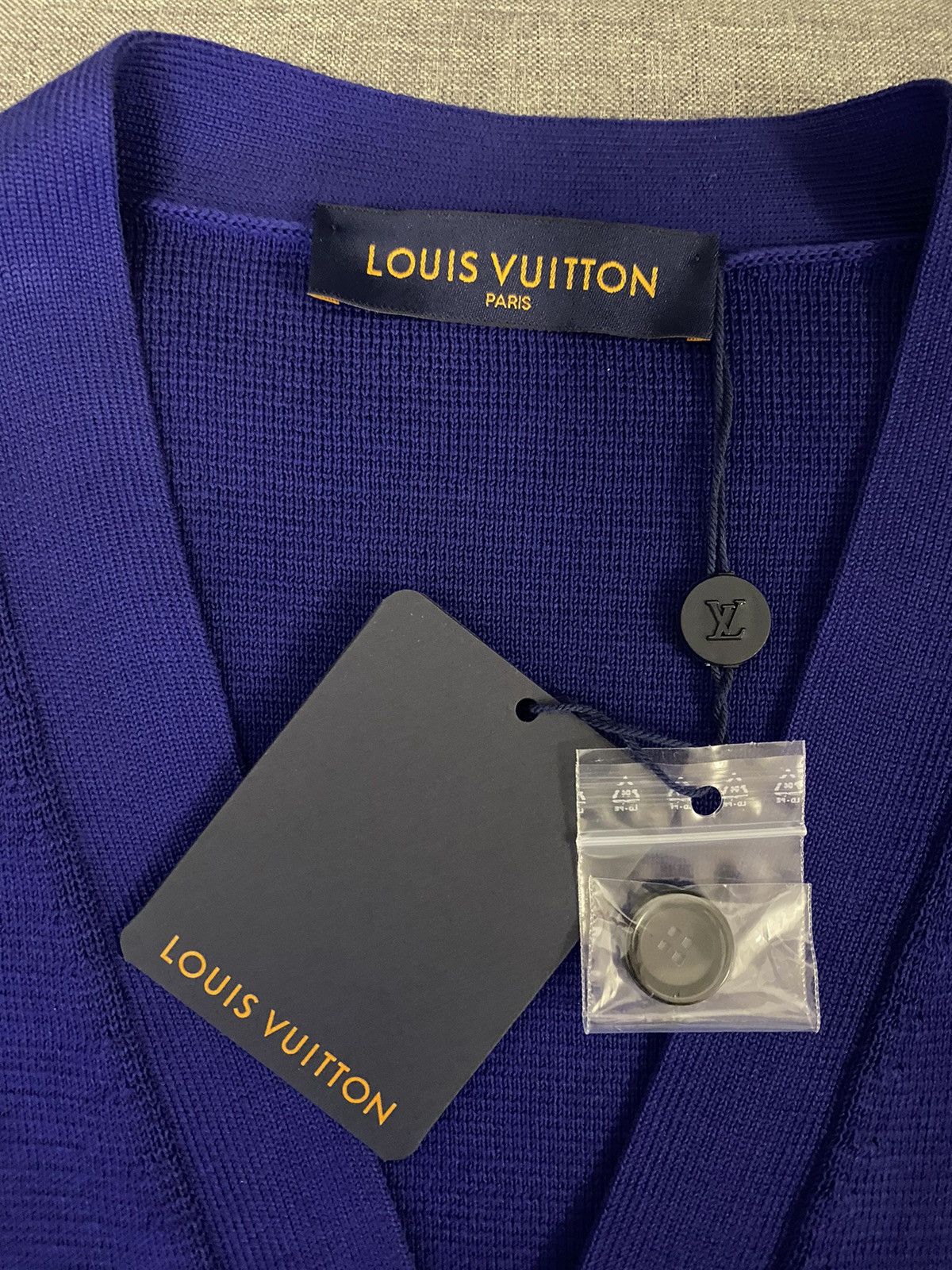 Louis Vuitton Louis Vuitton blue hook detail cardigan M Size US M / EU 48-50 / 2 - 5 Thumbnail