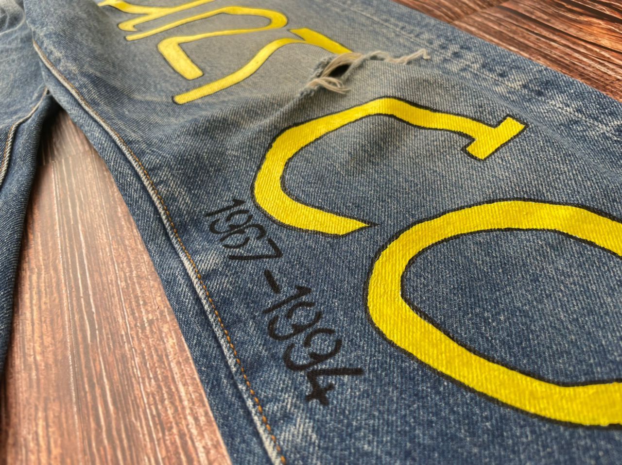 Levi's Levis 501 Jeans KURT COBAIN Painting Size US 29 - 5 Thumbnail