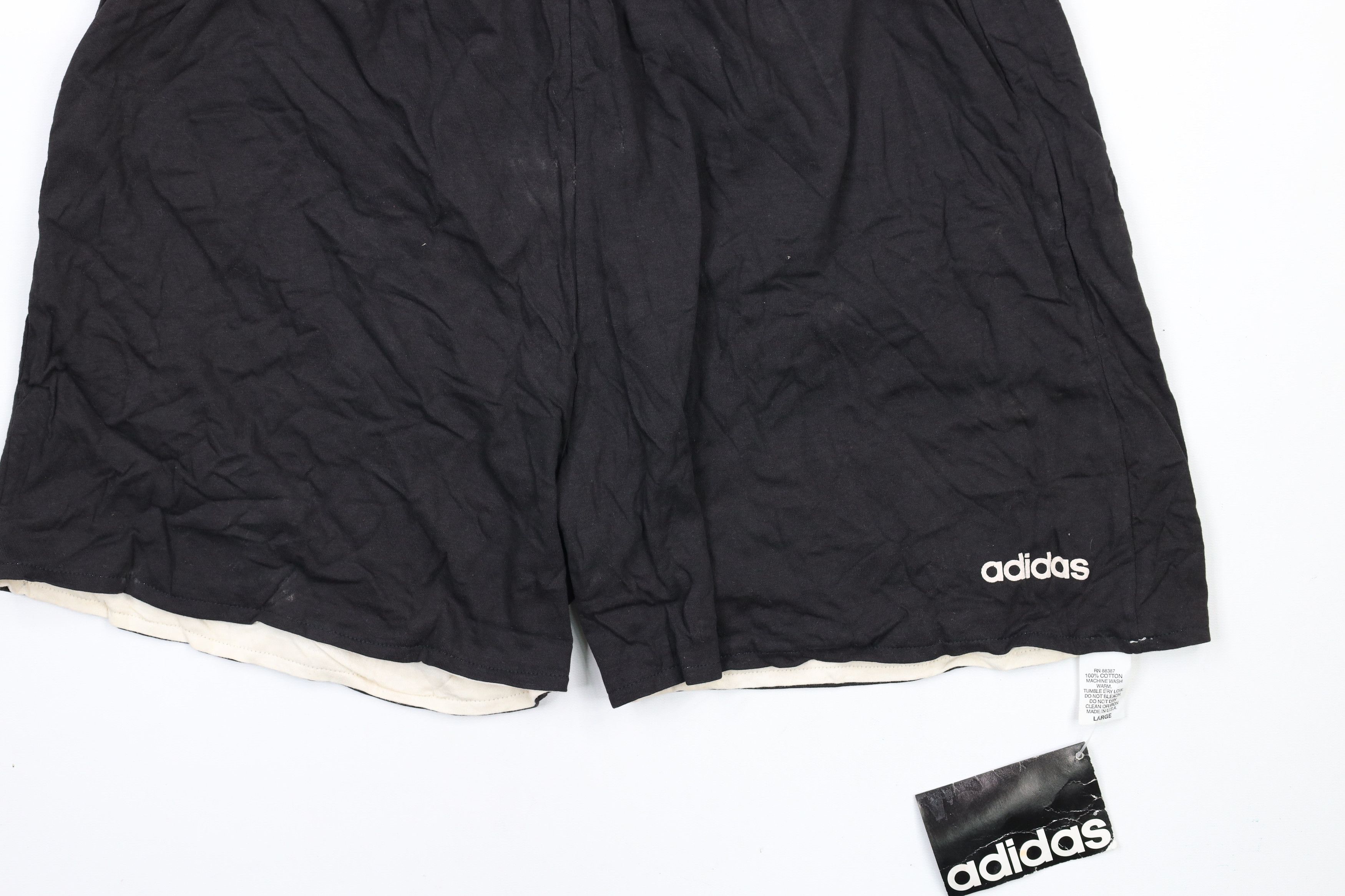 Adidas × Vintage NOS Vintage 90s Adidas Out Above Knee Shorts Cotton USA Size US 34 / EU 50 - 3 Thumbnail
