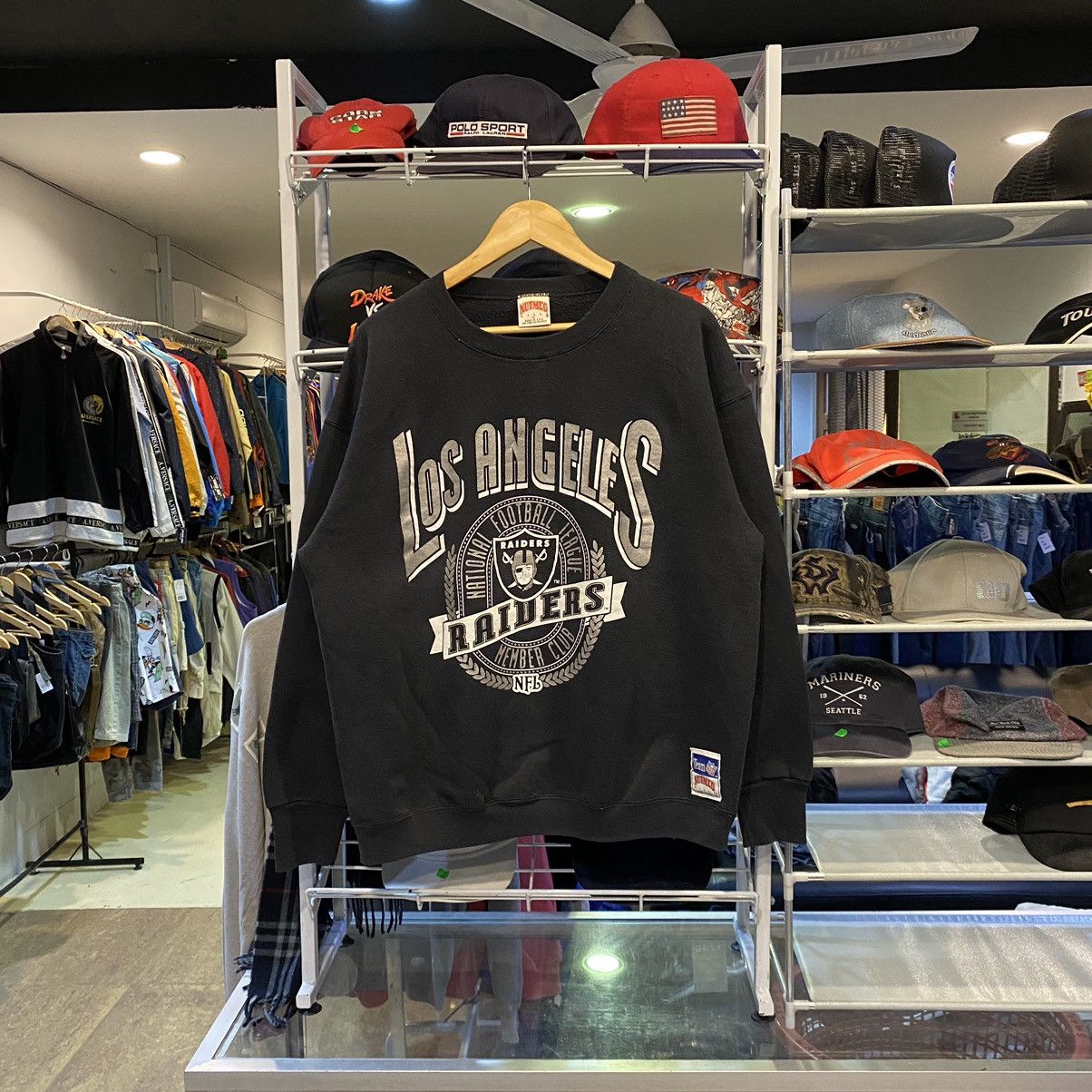 NFL Rare!! Vtg NFL LOS ANGELES RAIDERS Sweatshirts Size US XL / EU 56 / 4 - 1 Thumbnail