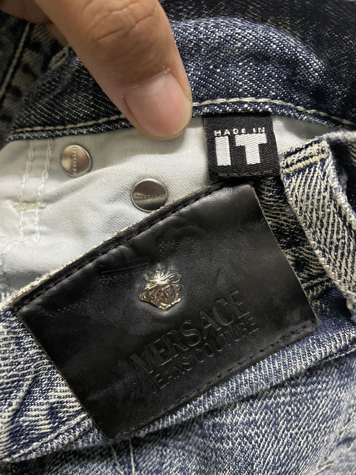 Vintage Vintage Versace Jeans Couture Size US 28 / EU 44 - 14 Thumbnail