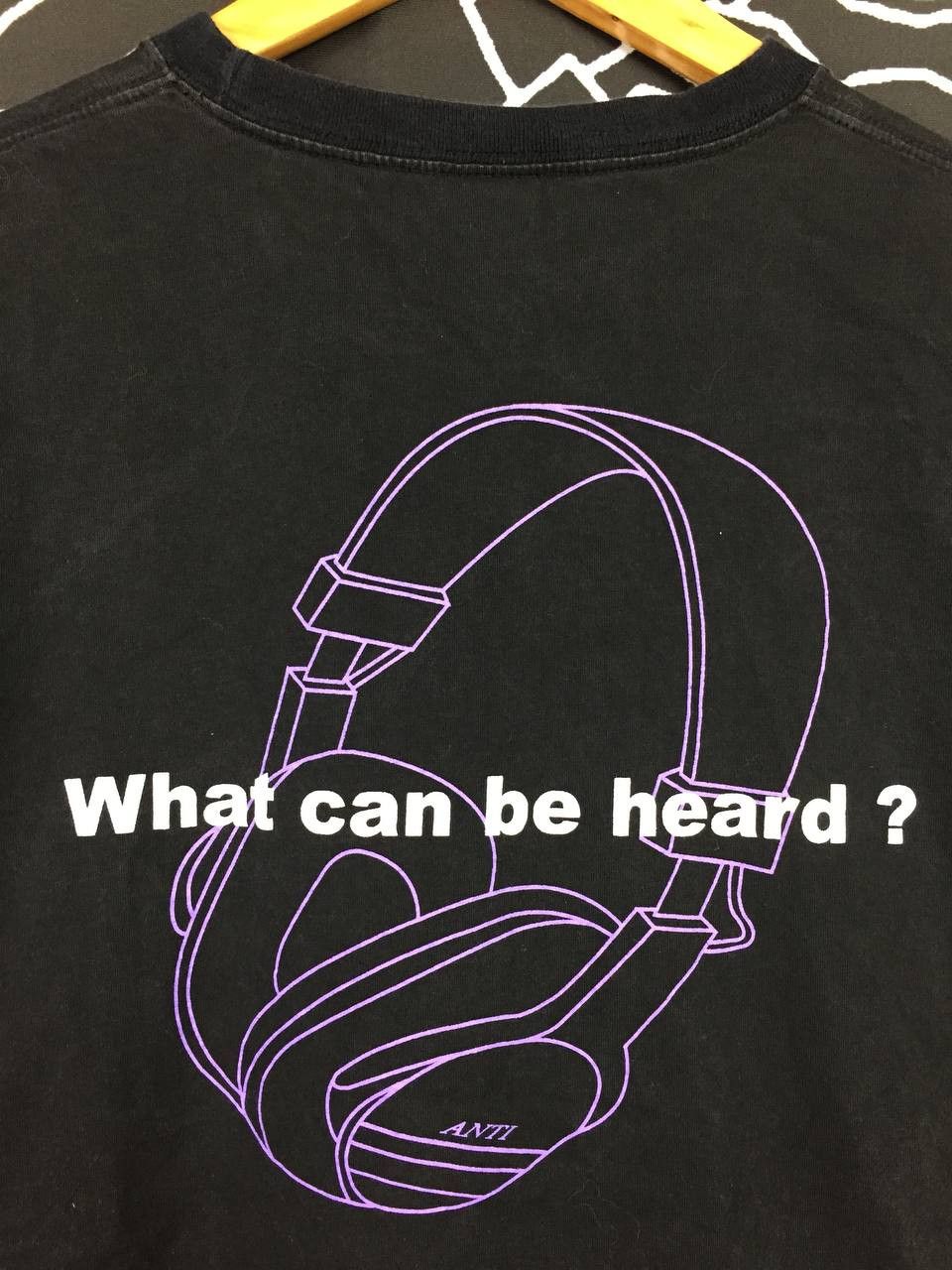 Apple Vtg Anti Nudism Head Phone Tech Wear Graphic Tee Size US L / EU 52-54 / 3 - 3 Thumbnail