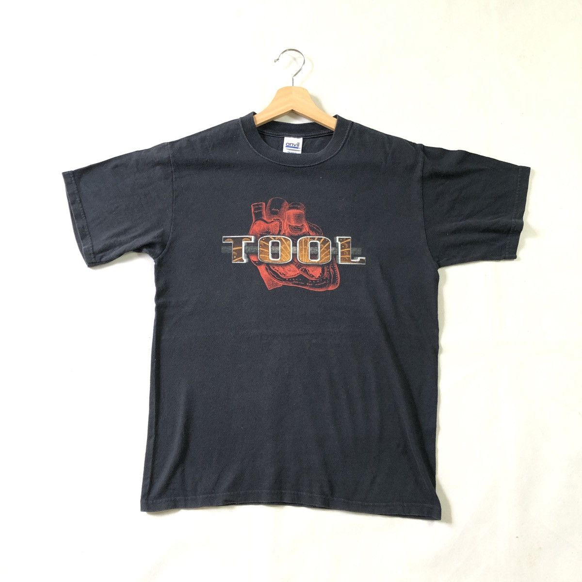 Band Tees × Vintage Vintage Tool Salival Heart Anatomy Art Tshirt Size US M / EU 48-50 / 2 - 1 Thumbnail