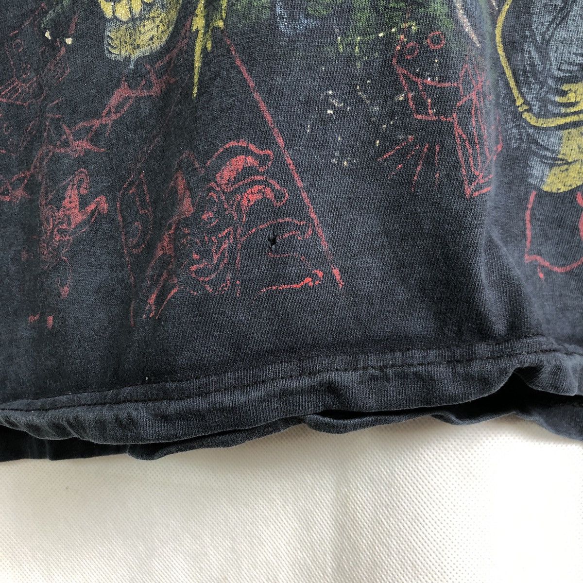Vintage Rare! Vintage Joker Skull Flame Fades Fullprint Tshirt Size US L / EU 52-54 / 3 - 6 Thumbnail