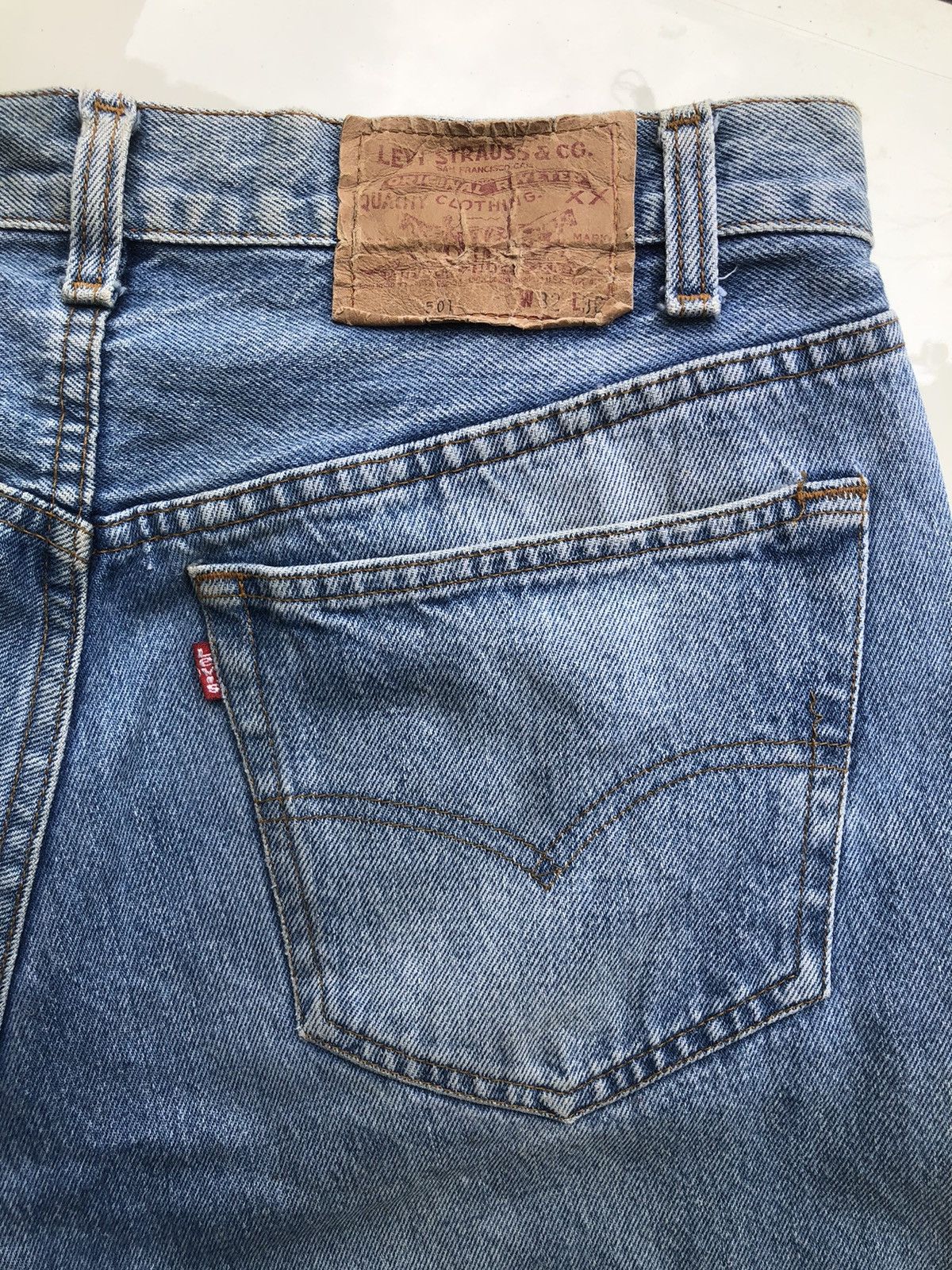 Jean Rare🔥Vintage 80s Levis 501 Light Wash Denim Jeans Size US 32 / EU 48 - 7 Thumbnail