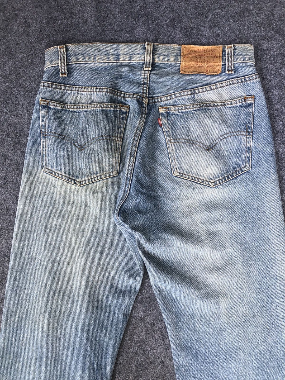 Jean Rare🔥Vintage 80s Levis 501 Light Wash Denim Jeans Size US 32 / EU 48 - 5 Thumbnail