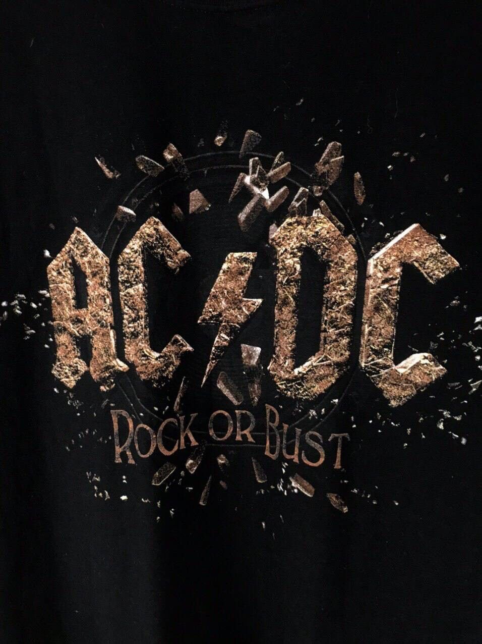 AC/DC AC/DC 2015 vintage rock band tour tee Size US M / EU 48-50 / 2 - 2 Thumbnail
