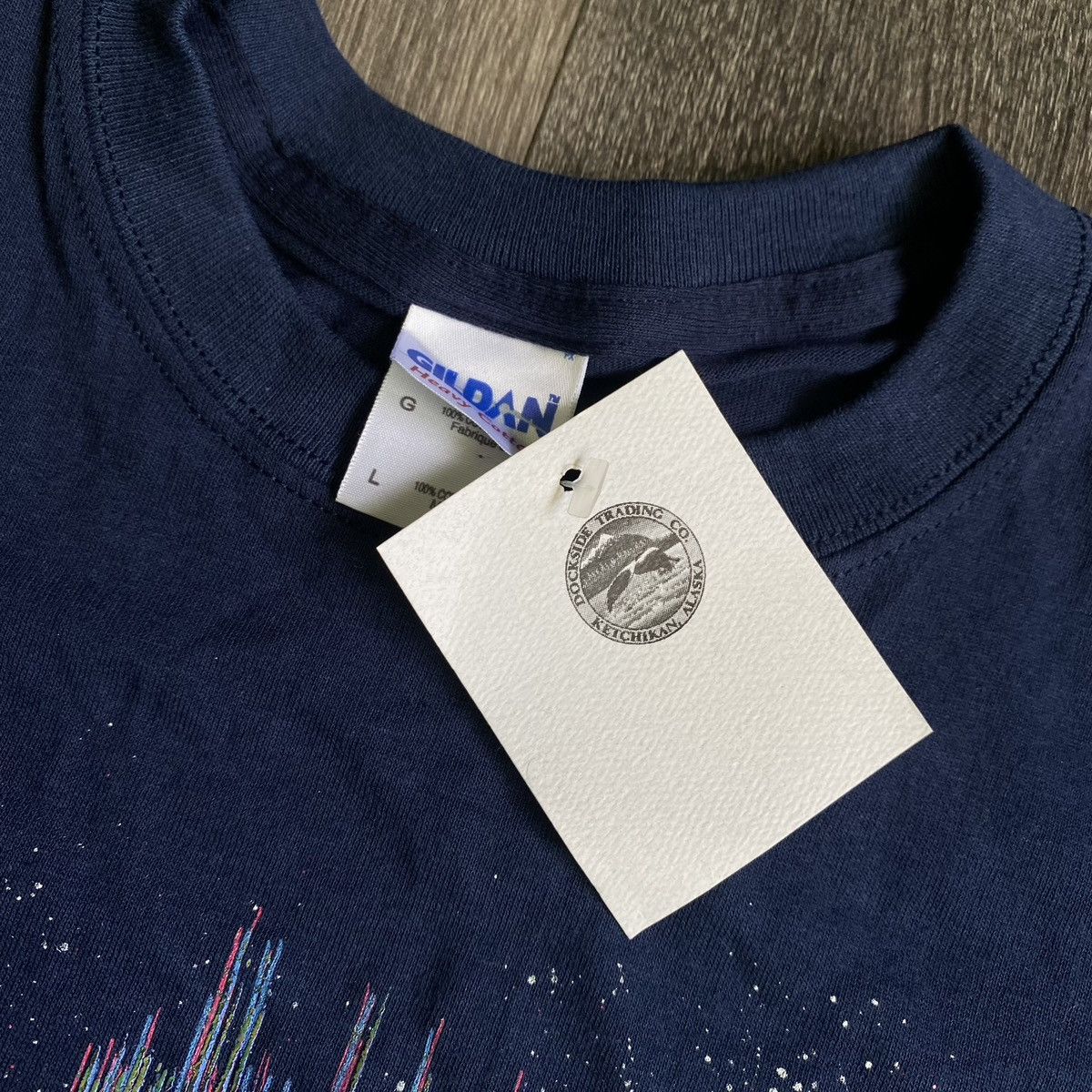 Vintage New Vintage 00s Alaskan Norther Lights Foil Graphic Logo Tee Size US L / EU 52-54 / 3 - 3 Thumbnail