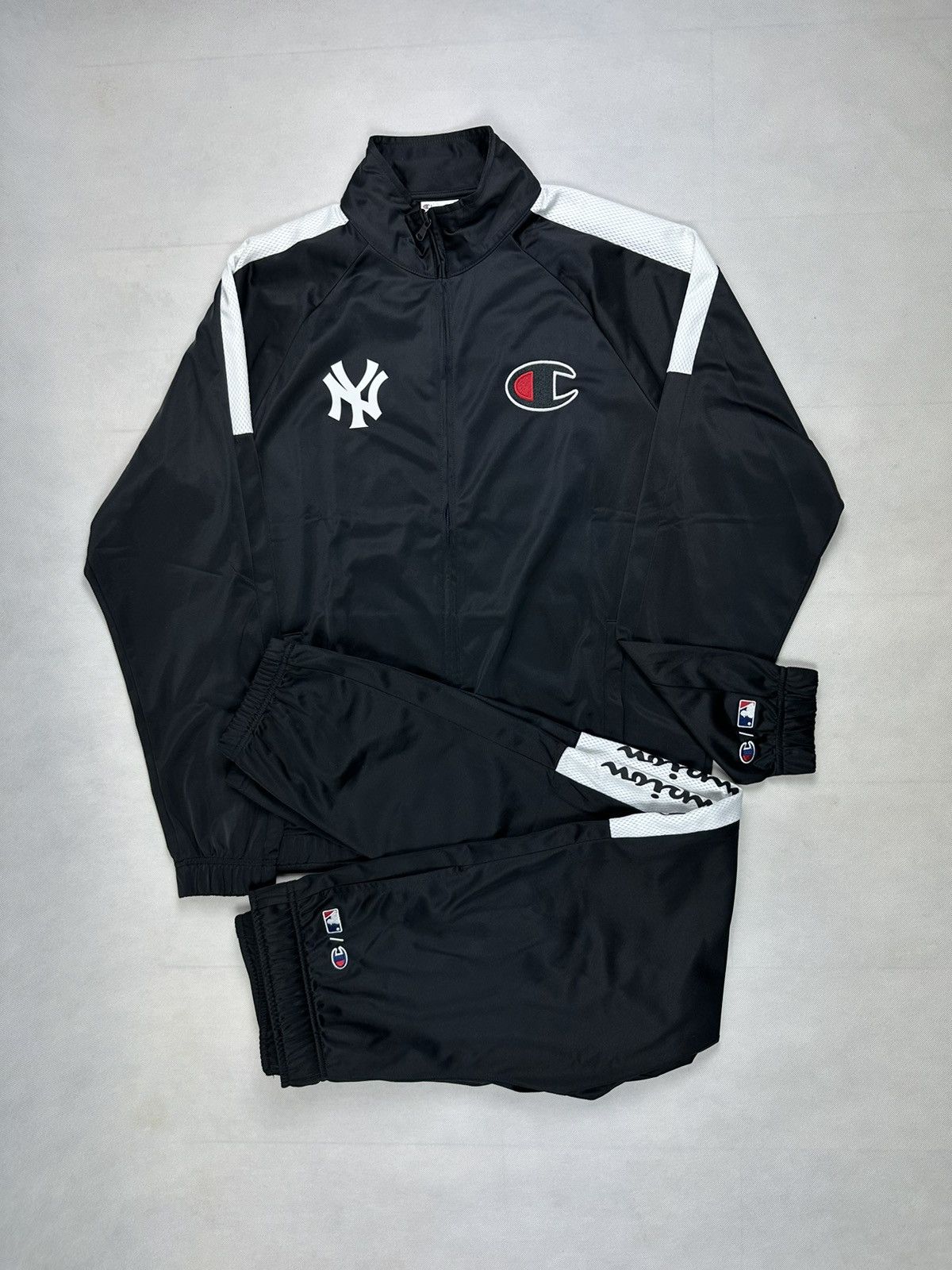 Champion New Era Track Suit Pants 2 in 1 L New