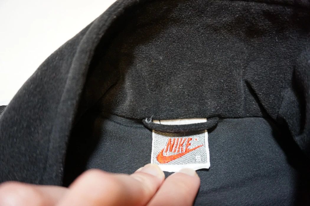 Nike Vintage Nike velvet zip-up sweater jacket black green Size US S / EU 44-46 / 1 - 4 Thumbnail