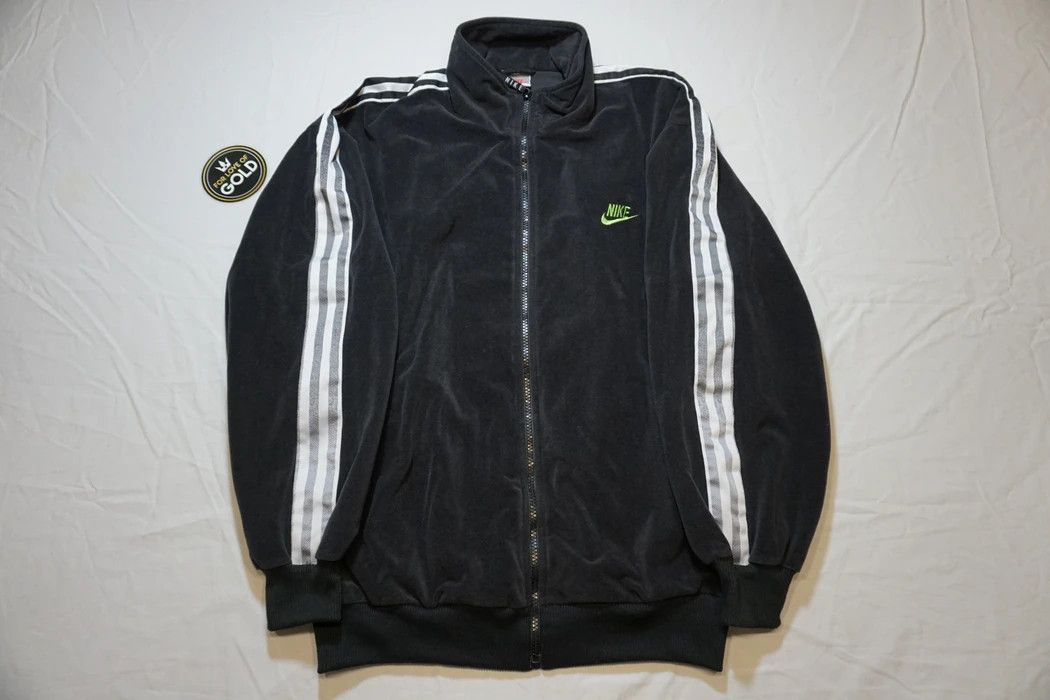 Nike Vintage Nike velvet zip-up sweater jacket black green Size US S / EU 44-46 / 1 - 1 Thumbnail