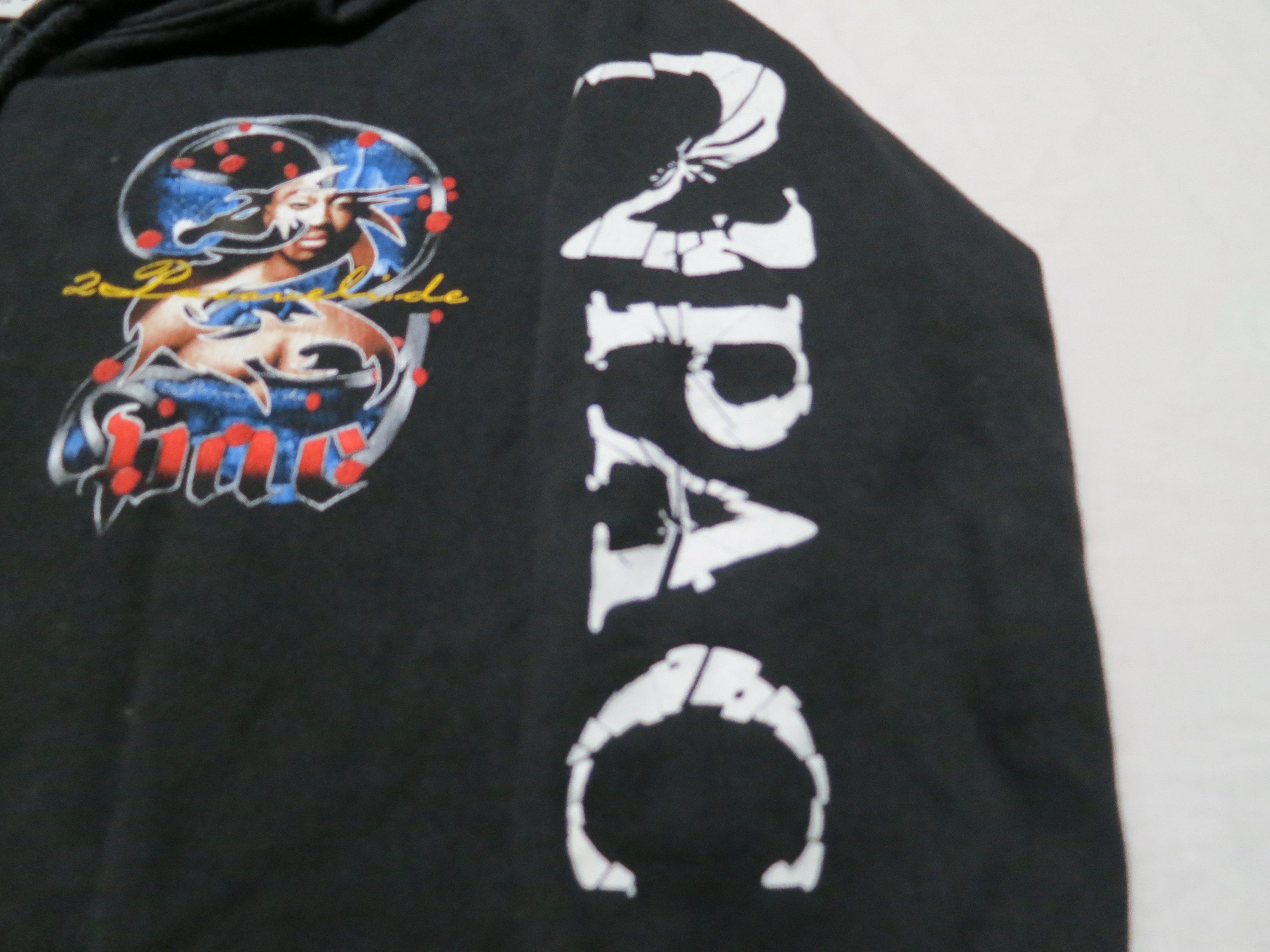 Band Tees 2000s The Roxx Tupac / 2Pac zip-up graphic black hoodie Size US M / EU 48-50 / 2 - 4 Thumbnail