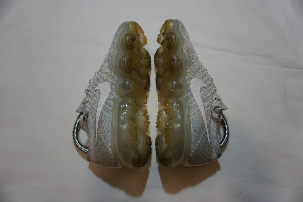 Nike SIZE WOMENS 6 2017 Nike Air Vapormax Pure Platinum shoes Size US 4.5 / IT 34.5 - 4 Thumbnail