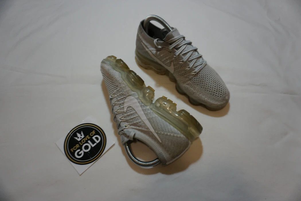 Nike SIZE WOMENS 6 2017 Nike Air Vapormax Pure Platinum shoes Size US 4.5 / IT 34.5 - 1 Thumbnail