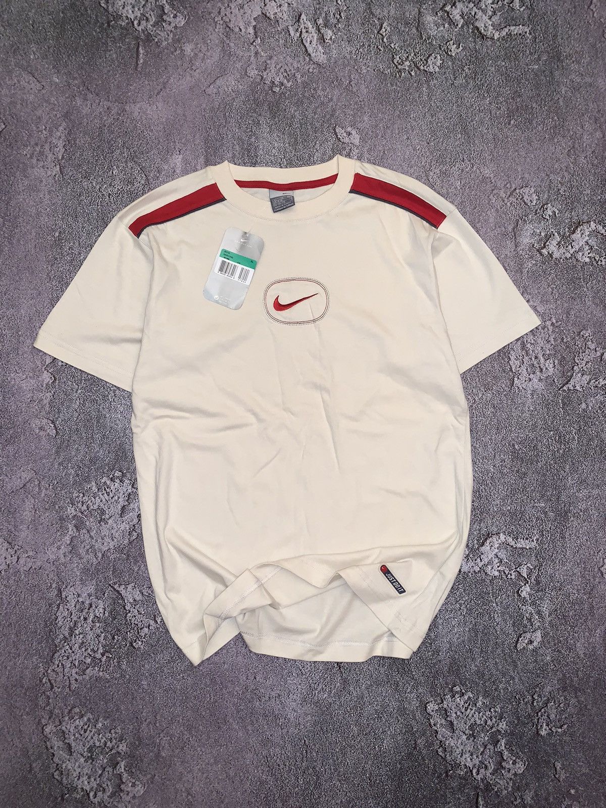 Nike × Vintage Nike new vintage centre logo swoosh S size/XL children 90s Size US S / EU 44-46 / 1 - 13 Thumbnail