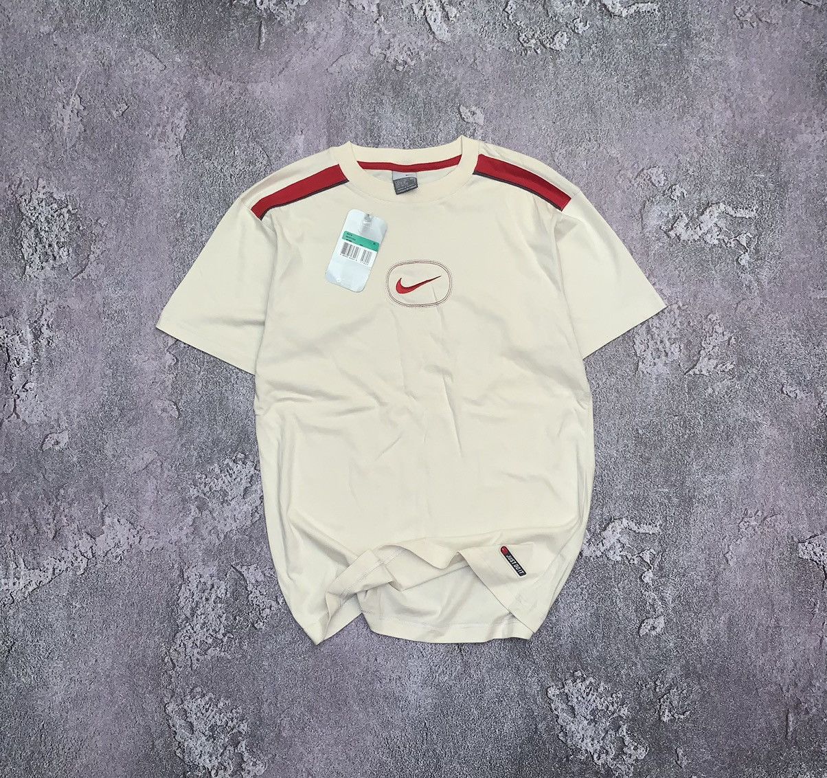 Nike × Vintage Nike new vintage centre logo swoosh S size/XL children 90s Size US S / EU 44-46 / 1 - 1 Thumbnail