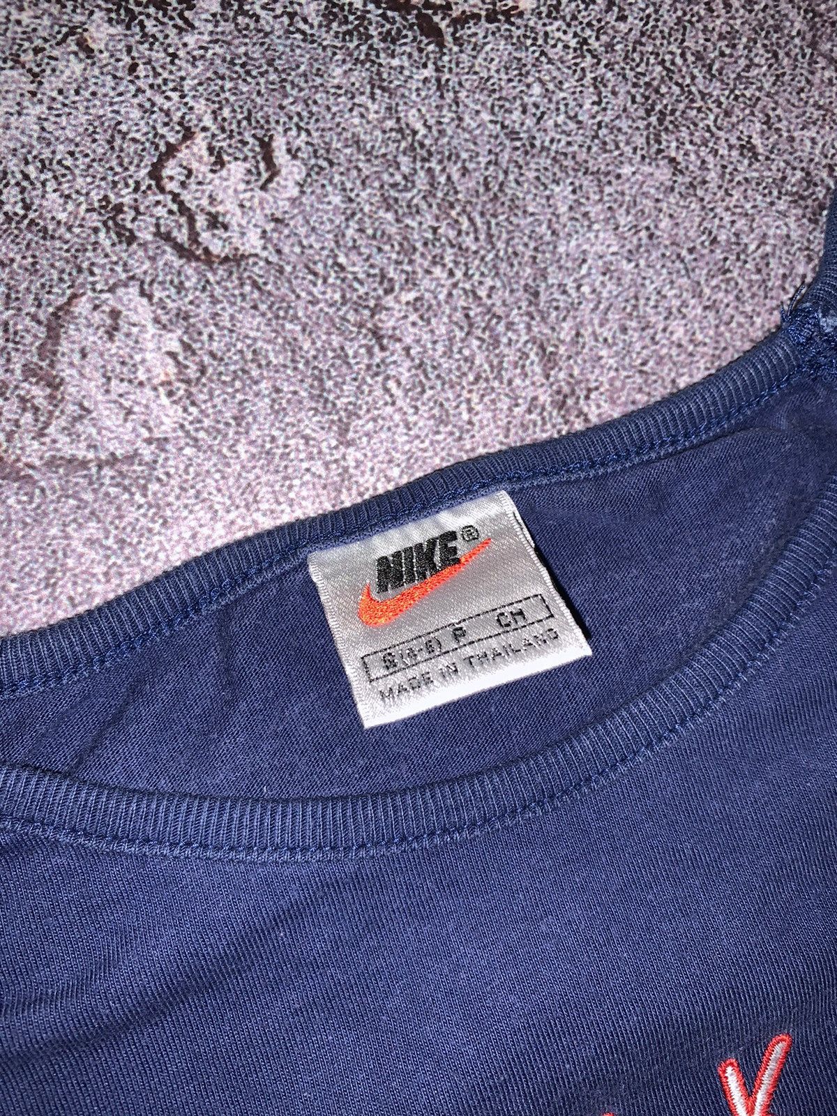 Nike × Vintage Nike vintage centre logo tee T-shirt short sleeve crop top Size S / US 4 / IT 40 - 5 Thumbnail
