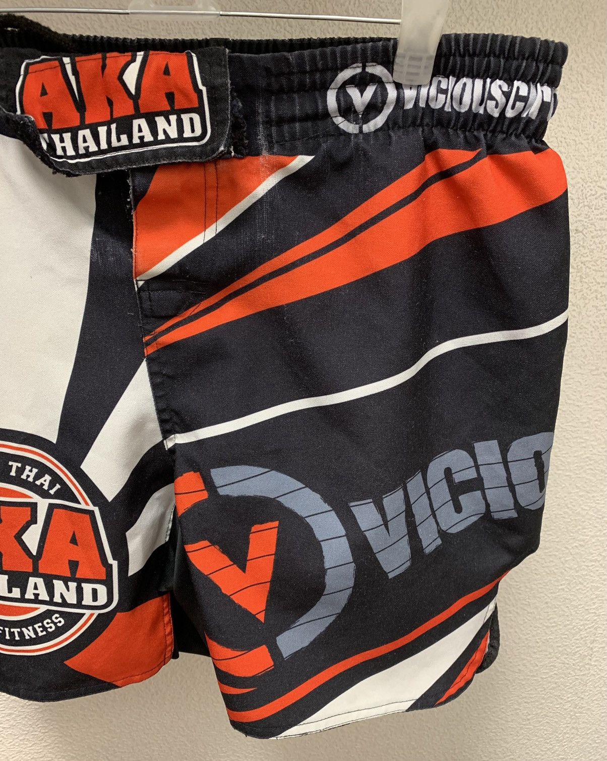 Japanese Brand Aka Thailand MMA fitness MuayThai Thai boxing shorts 32 M sz Size US 32 / EU 48 - 3 Thumbnail