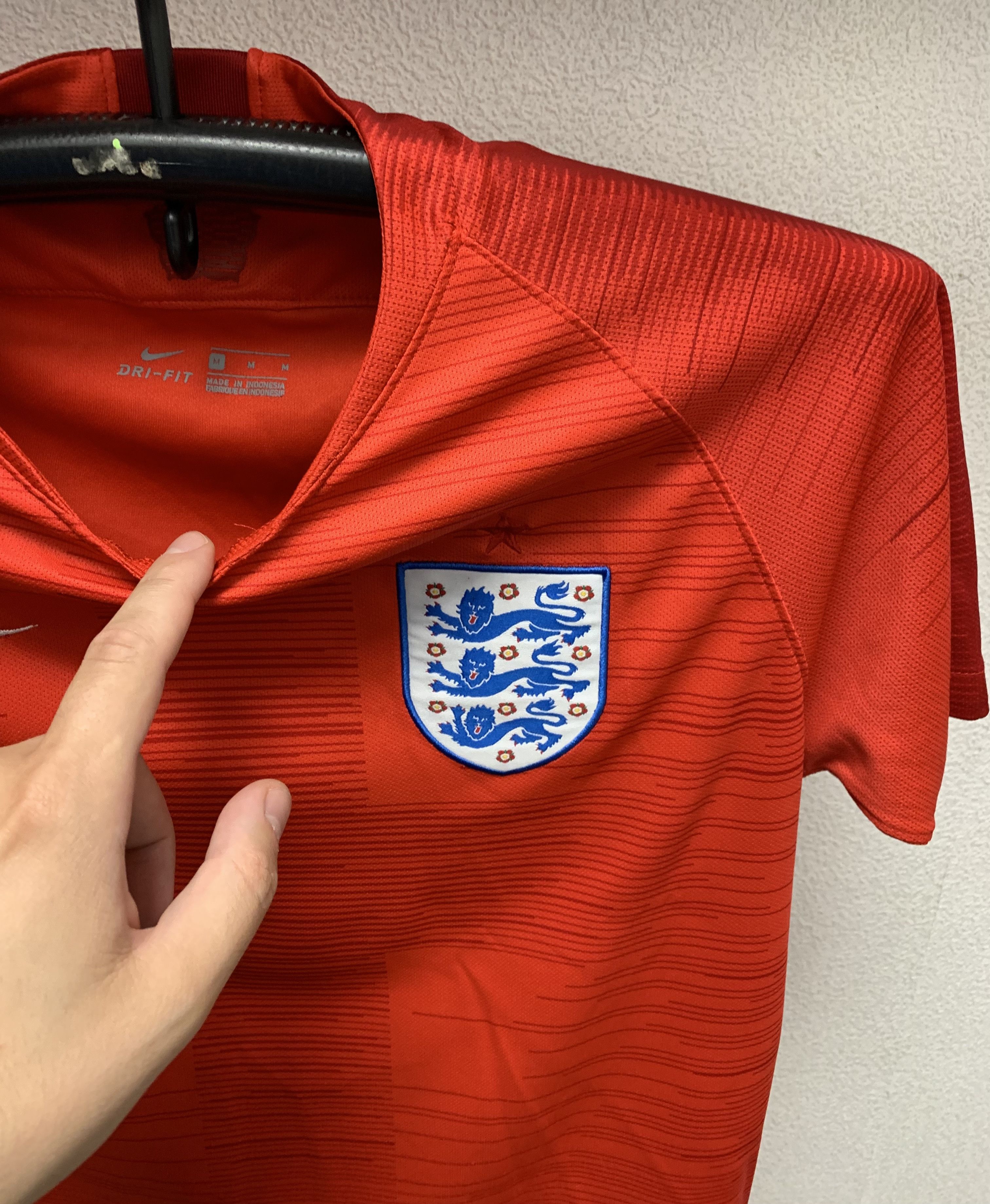 Nike England Nike soccer jersey M size red 2019 Size US M / EU 48-50 / 2 - 3 Thumbnail