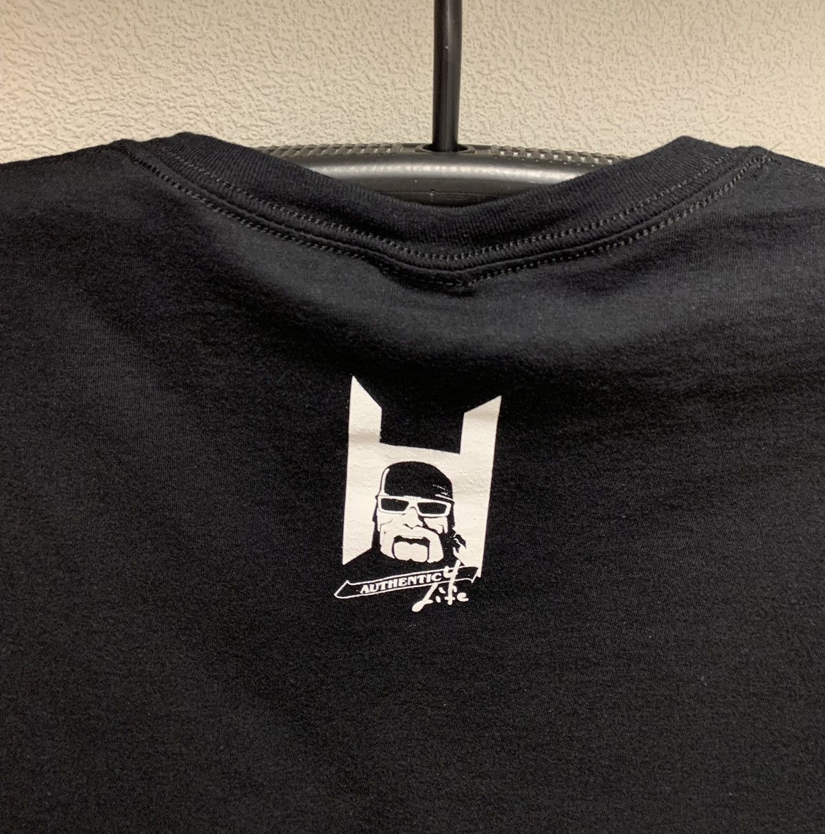 Hulk Hogan Hogans Shop big logo black t-shirt M wwe wwf