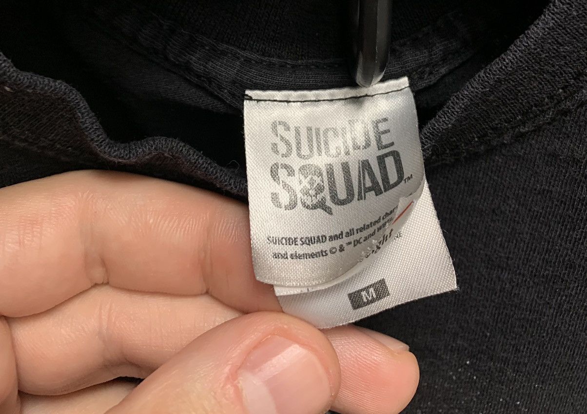 Vintage Suicide squad we trust movie vintage big logo t-shirt M sz Size US M / EU 48-50 / 2 - 3 Thumbnail