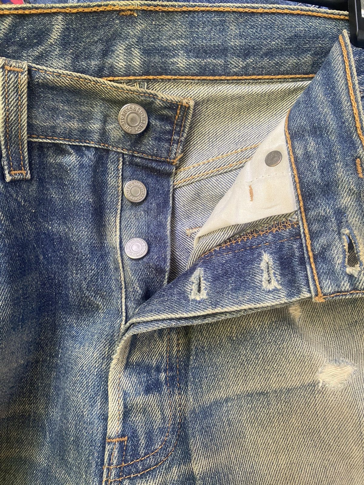 Levi's LEVIS 501 DISTRESSED VINTAGE DENIM Size US 32 / EU 48 - 7 Thumbnail