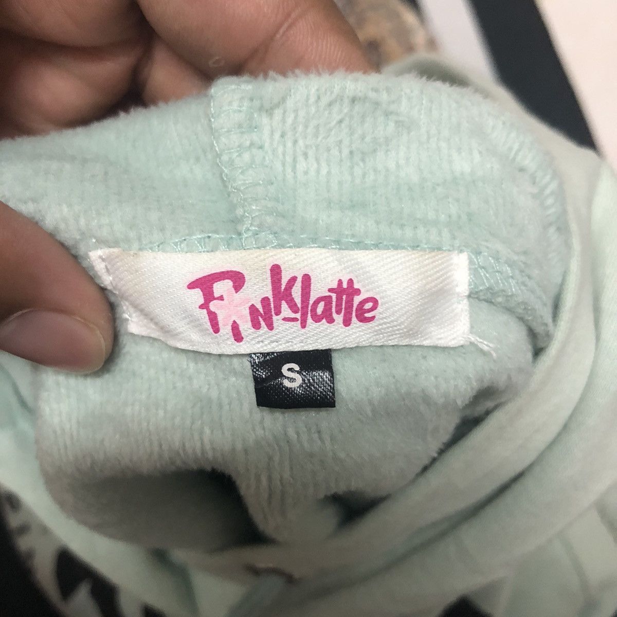 Japanese Brand Vintage Pinklatte Spell Out Big Logo Hoodie Sweatshirt Size US L / EU 52-54 / 3 - 10 Thumbnail
