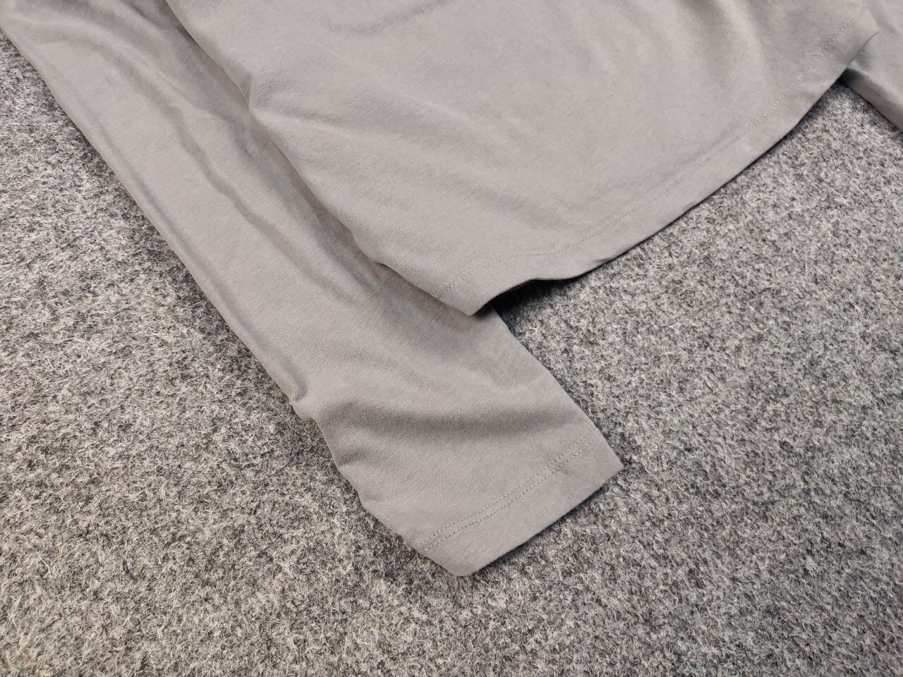 Allsaints Allsaints Brace ls crew Blanc Gray Mens long sleeve Size US L / EU 52-54 / 3 - 6 Thumbnail