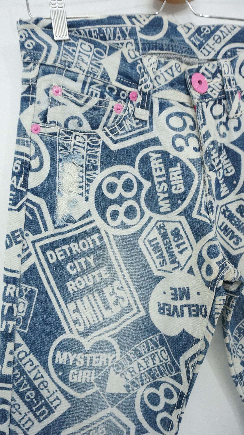 Japanese Brand GRAZIE Detroit City Overprint Distressed Women's Denim Size 29" - 4 Thumbnail