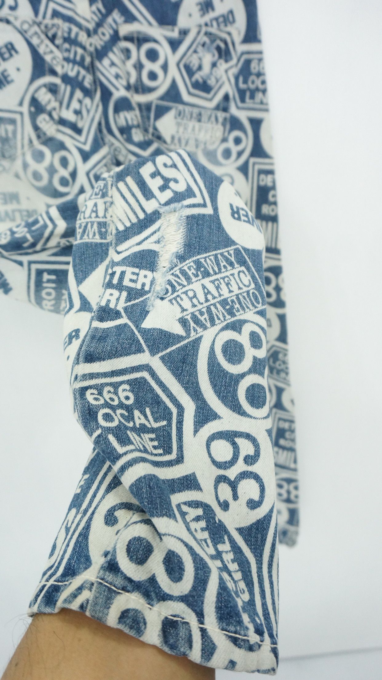 Japanese Brand GRAZIE Detroit City Overprint Distressed Women's Denim Size 29" - 10 Thumbnail