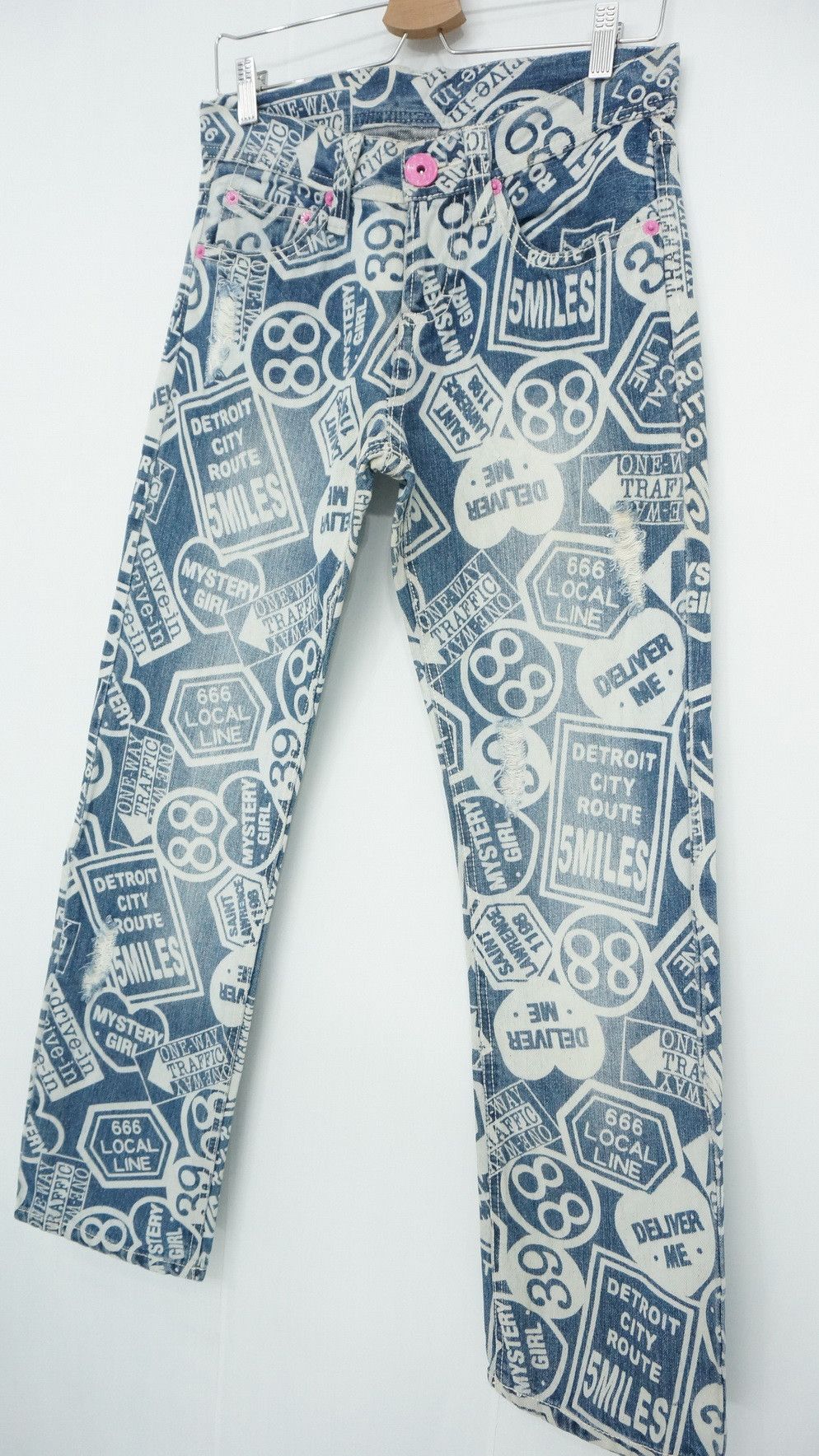 Japanese Brand GRAZIE Detroit City Overprint Distressed Women's Denim Size 29" - 2 Thumbnail