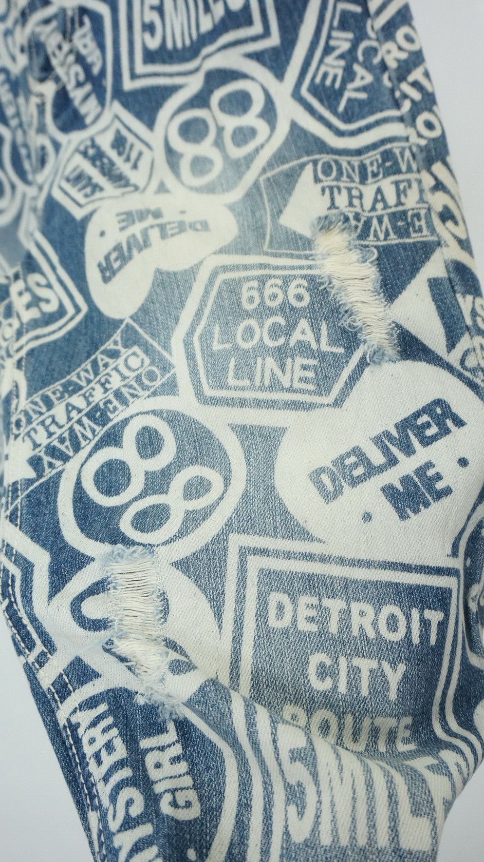 Japanese Brand GRAZIE Detroit City Overprint Distressed Women's Denim Size 29" - 8 Thumbnail