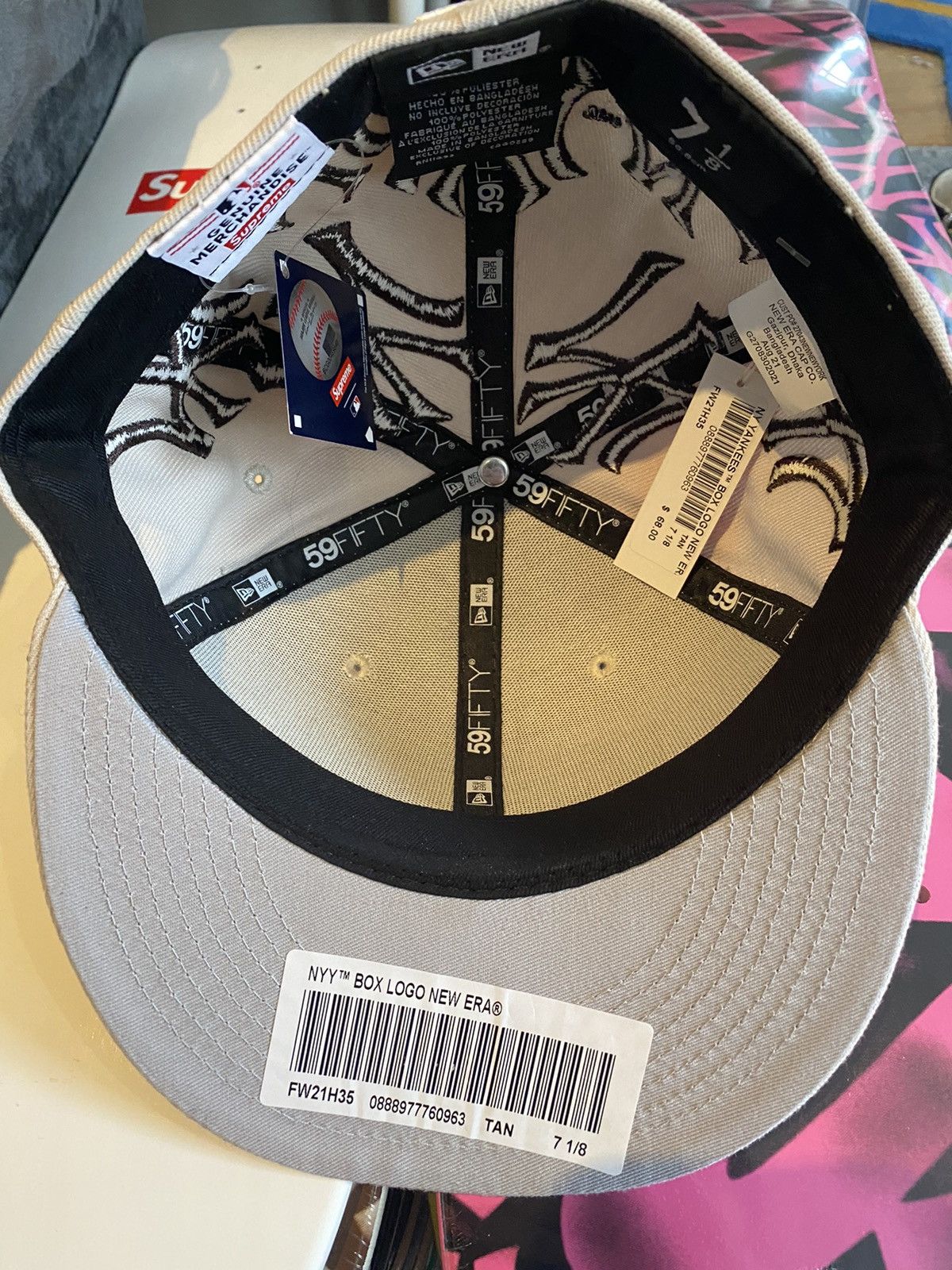 New Era × New York Yankees × Supreme Supreme New York Yankees Box Logo New Era Tan Size ONE SIZE - 5 Thumbnail