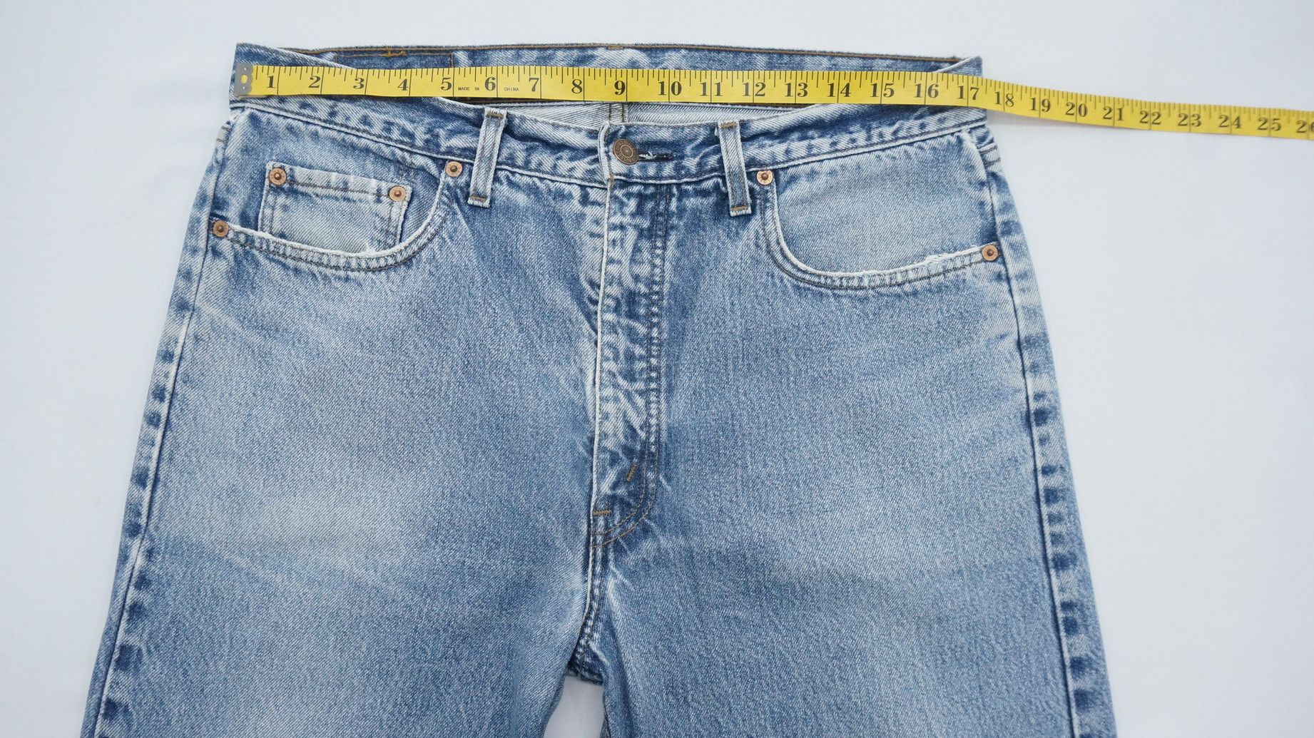 - 90s Vintage Levi's 615 Ripped Jeans