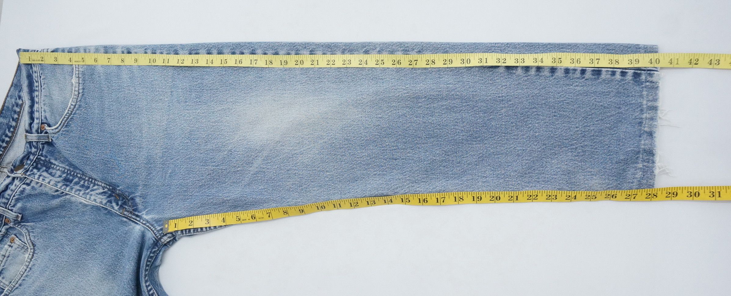 - 90s Vintage Levi's 615 Ripped Jeans