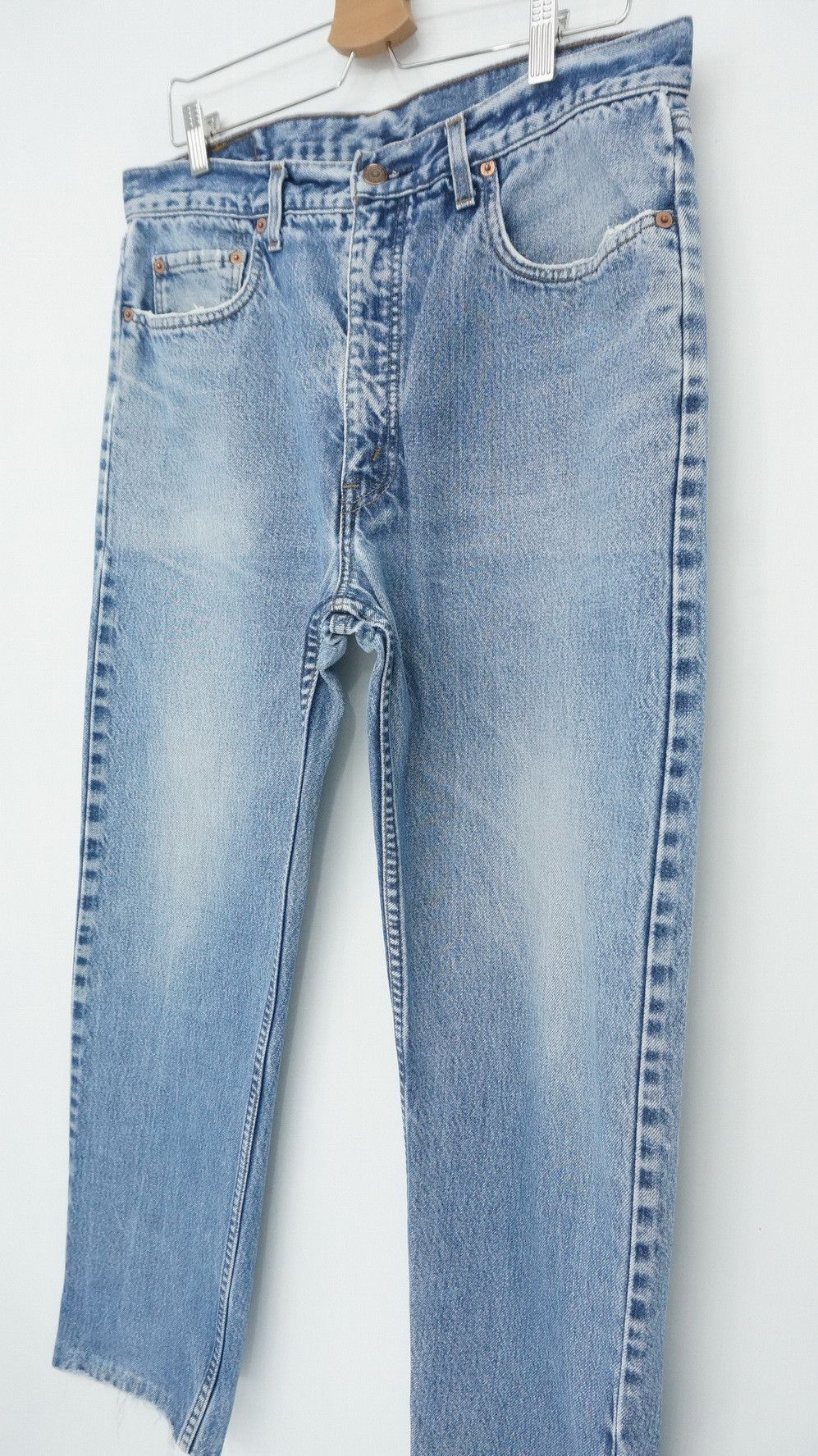 - 90s Vintage Levi's 615 Ripped Jeans