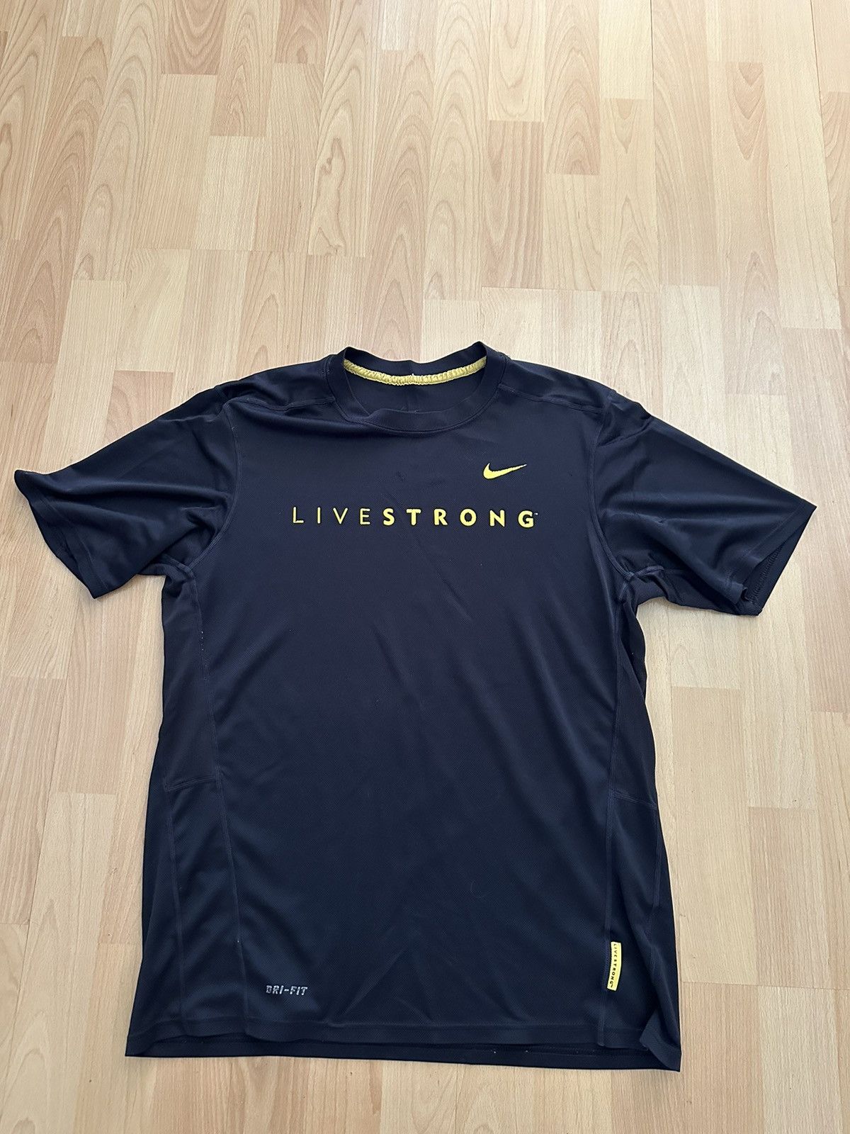 Nike NIKE LIVE STRONG BIG LOGO T SHIRT Grailed