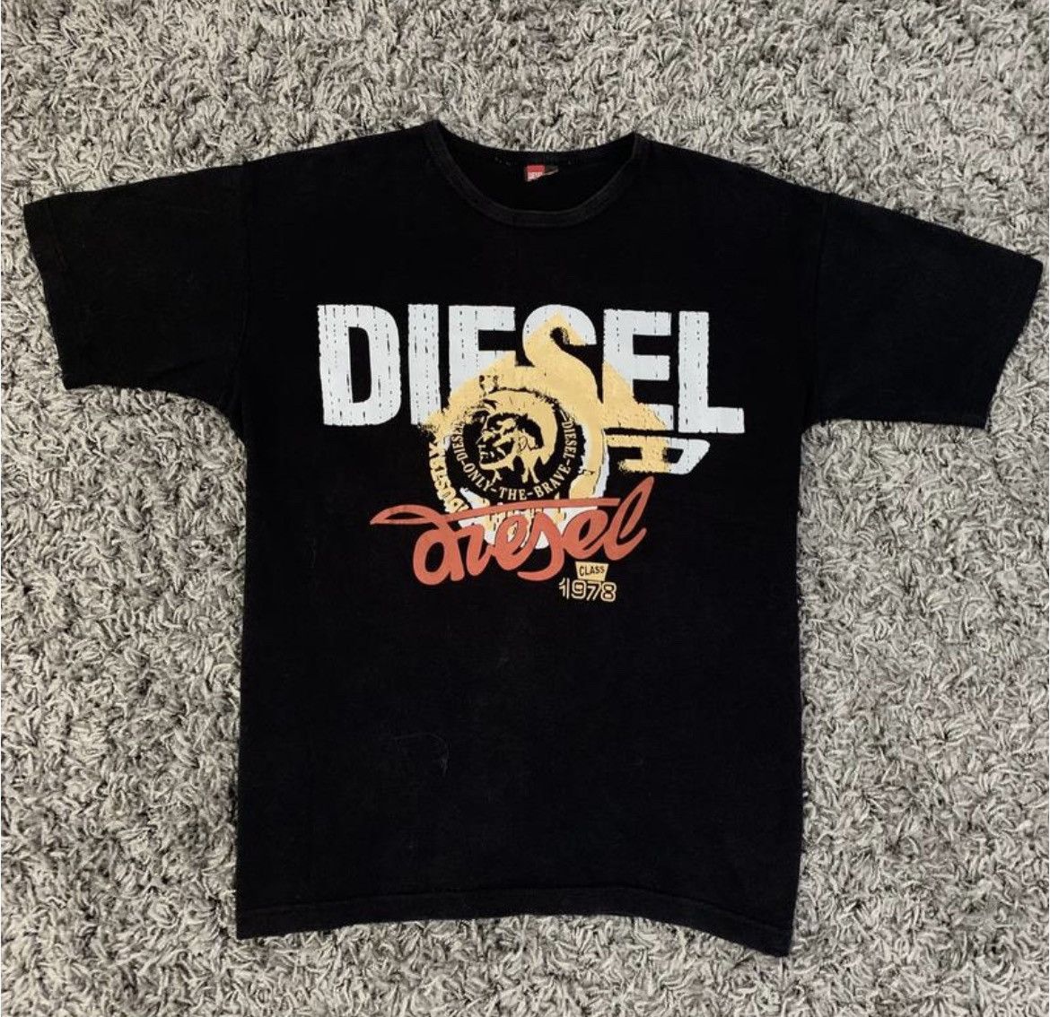 Diesel × Vintage Vintage Avant-Garde Diesel Big logo T-Shirt Japan Style Size US M / EU 48-50 / 2 - 1 Thumbnail