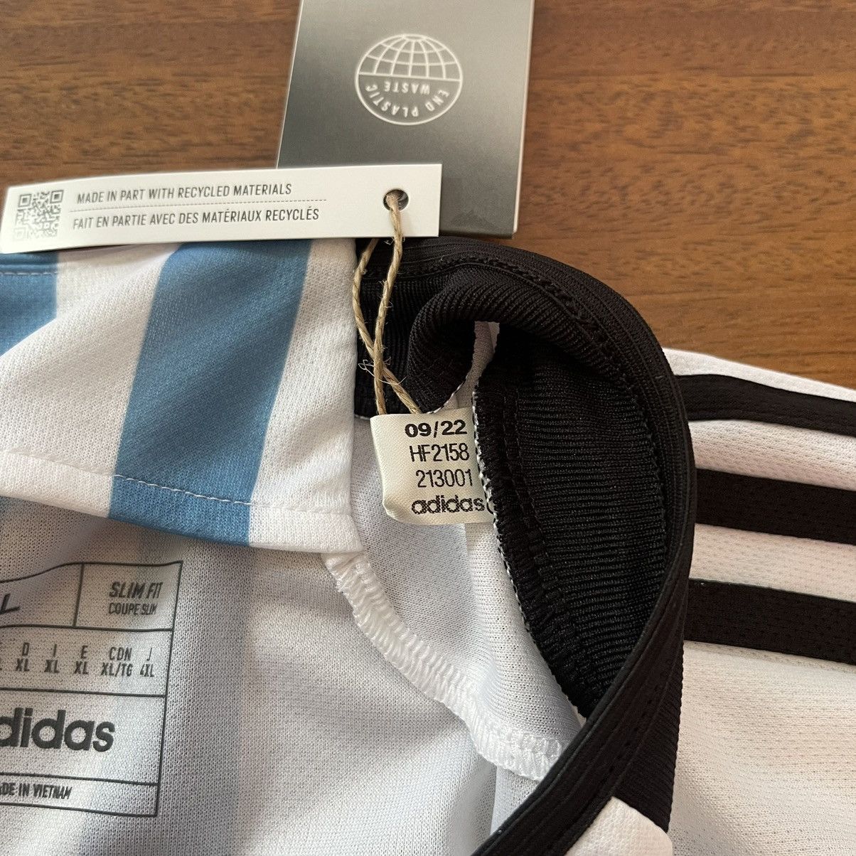 Adidas NWT ARGENTINA ADIDAS 2022 WC FOOTBALL HOME JERSEY #10 MESSI Size US XL / EU 56 / 4 - 8 Thumbnail