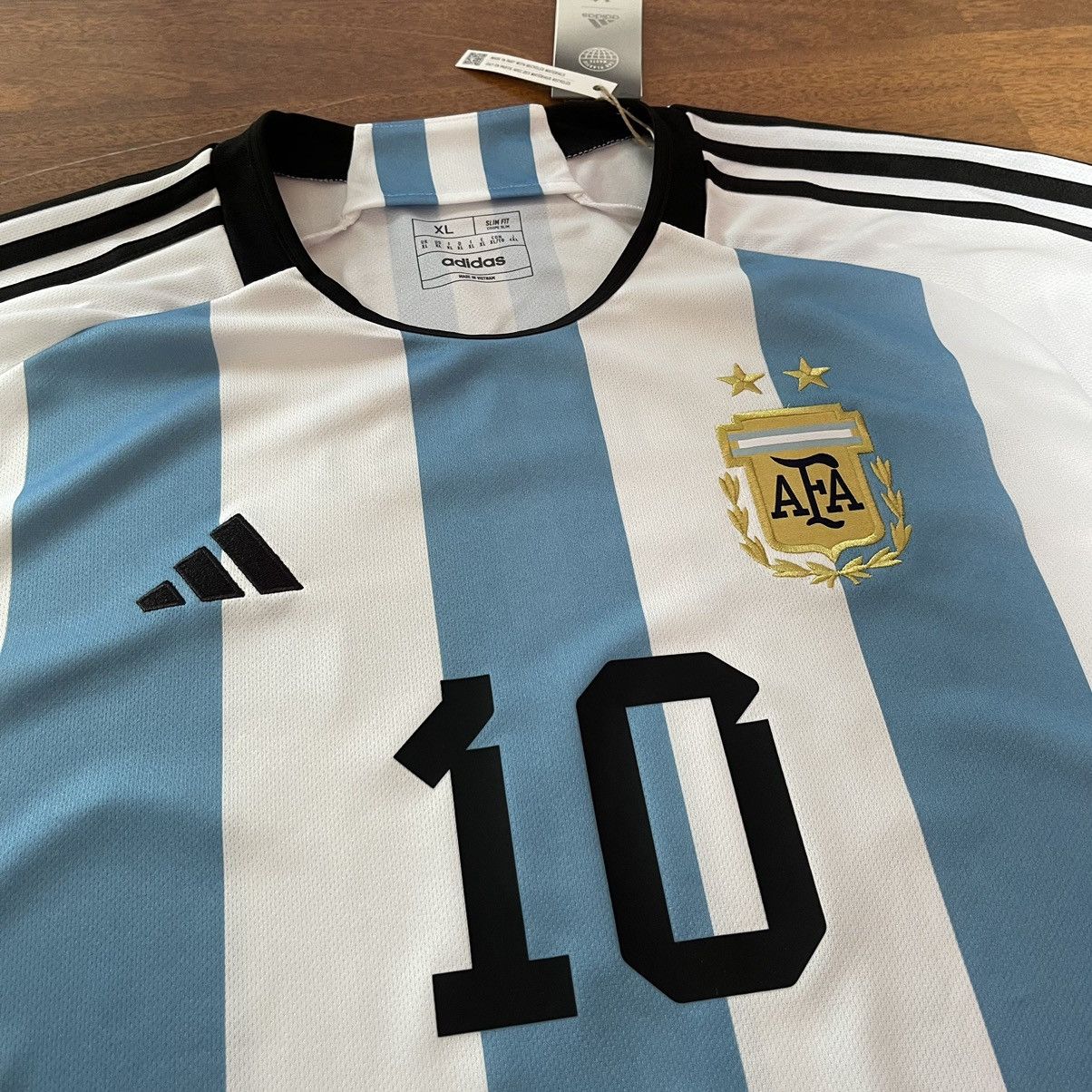 Adidas NWT ARGENTINA ADIDAS 2022 WC FOOTBALL HOME JERSEY #10 MESSI Size US XL / EU 56 / 4 - 4 Thumbnail