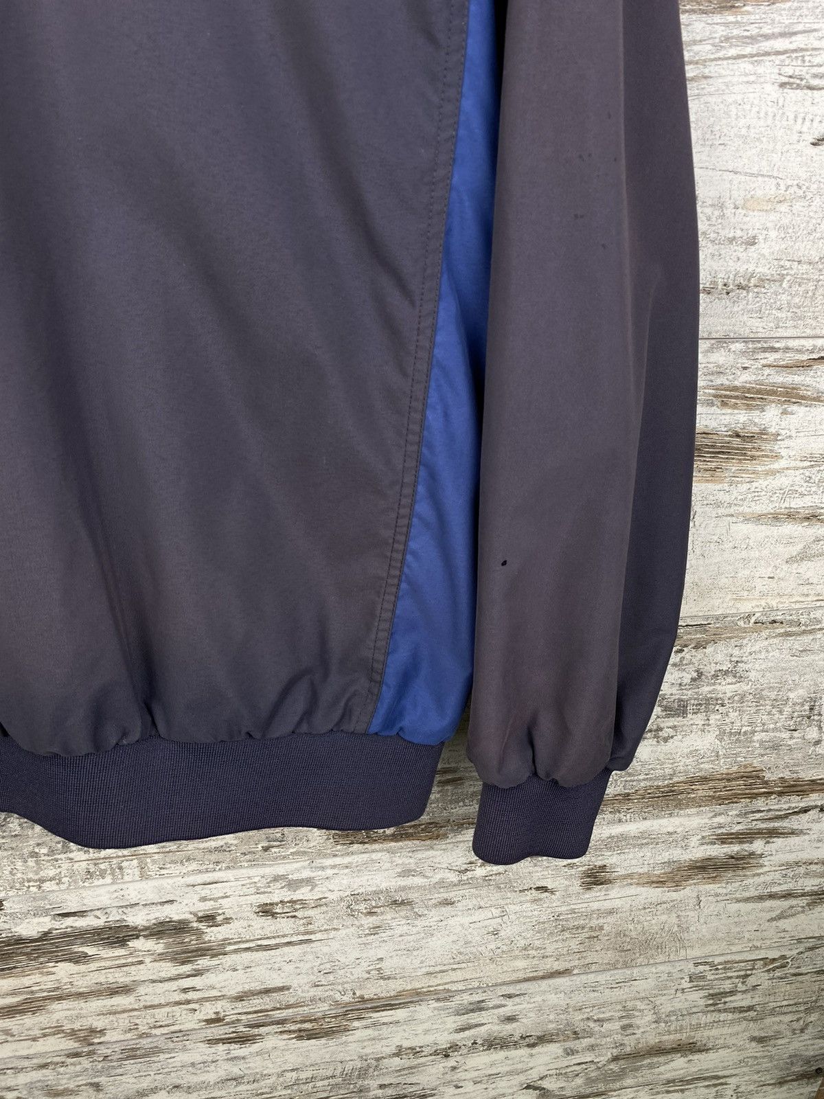Nike × Vintage Mens Vintage Distressed Nike court nylon sweatshirt jacket Size US M / EU 48-50 / 2 - 3 Thumbnail